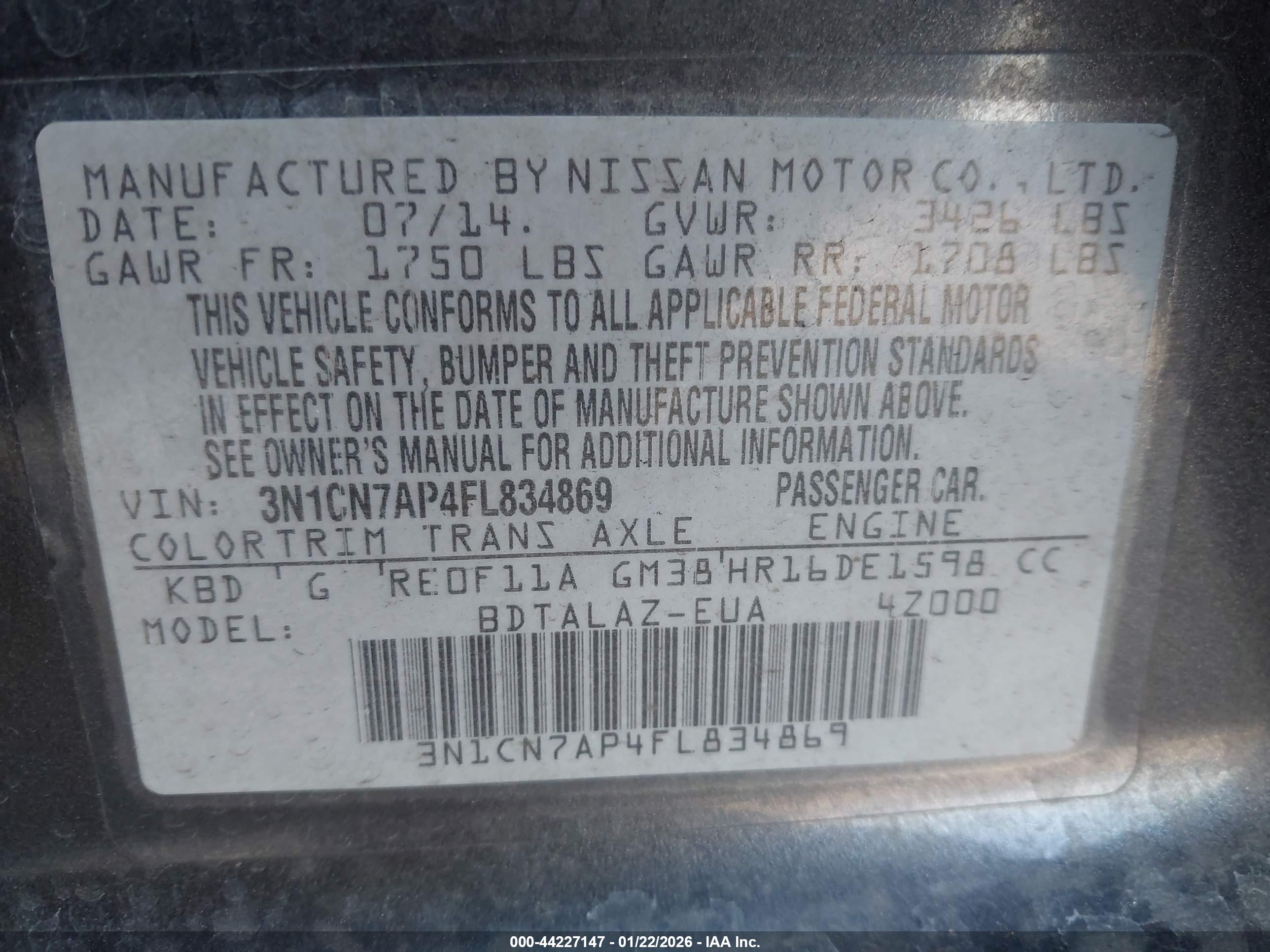 NISSAN VERSA image 9