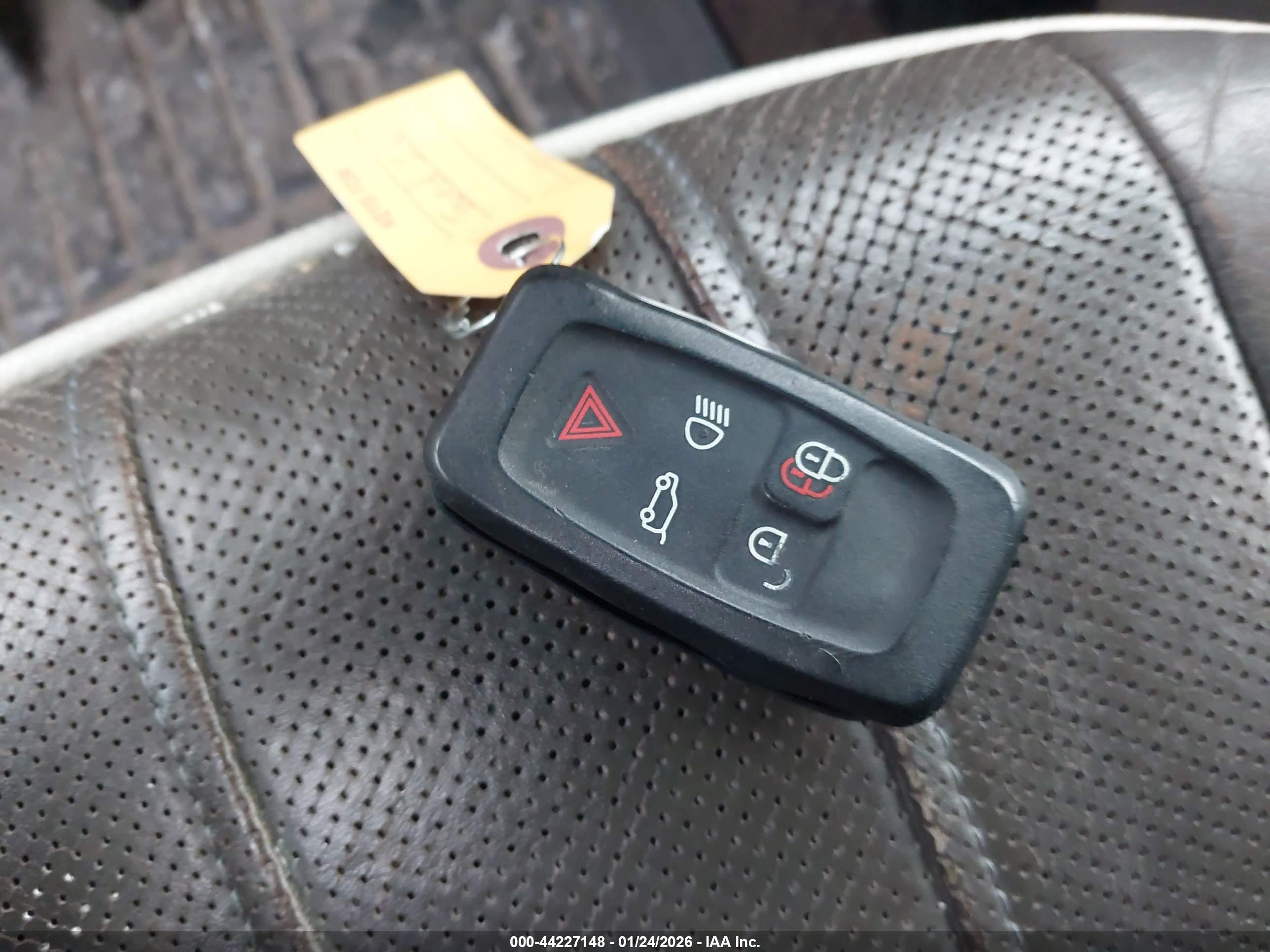 LAND ROVER image 11