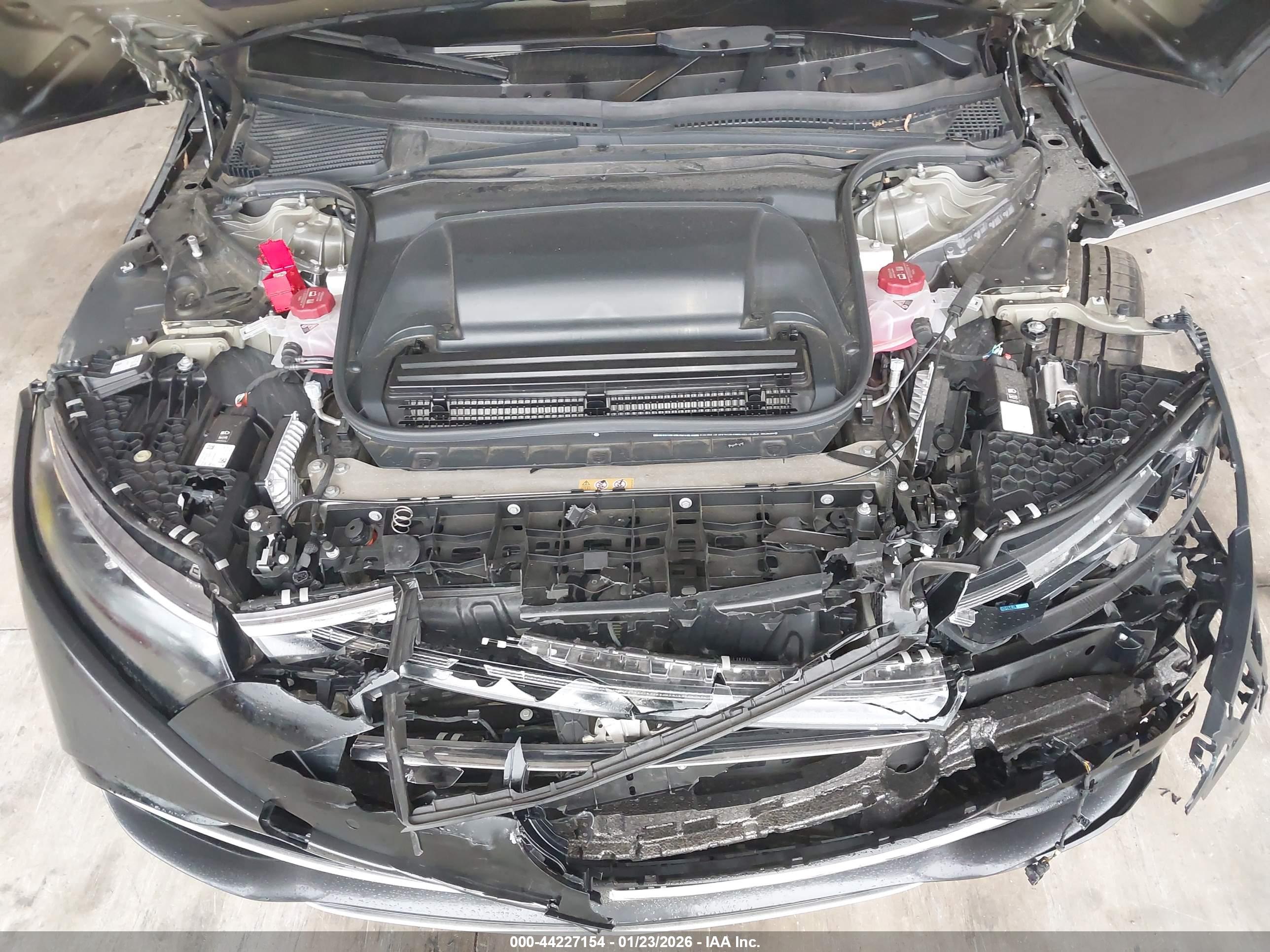 MERCEDES-BENZ EQS image 10