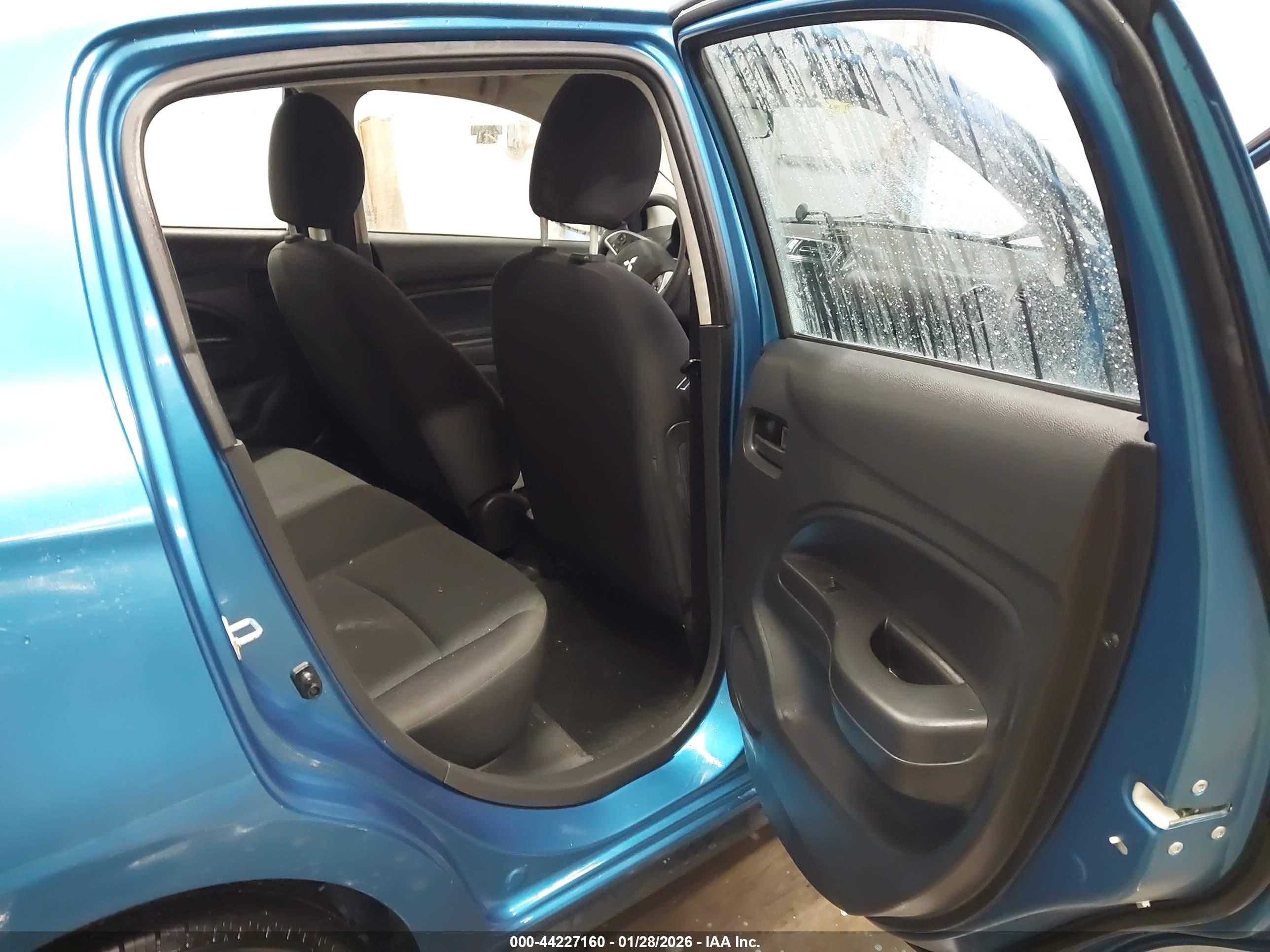 MITSUBISHI MIRAGE image 8