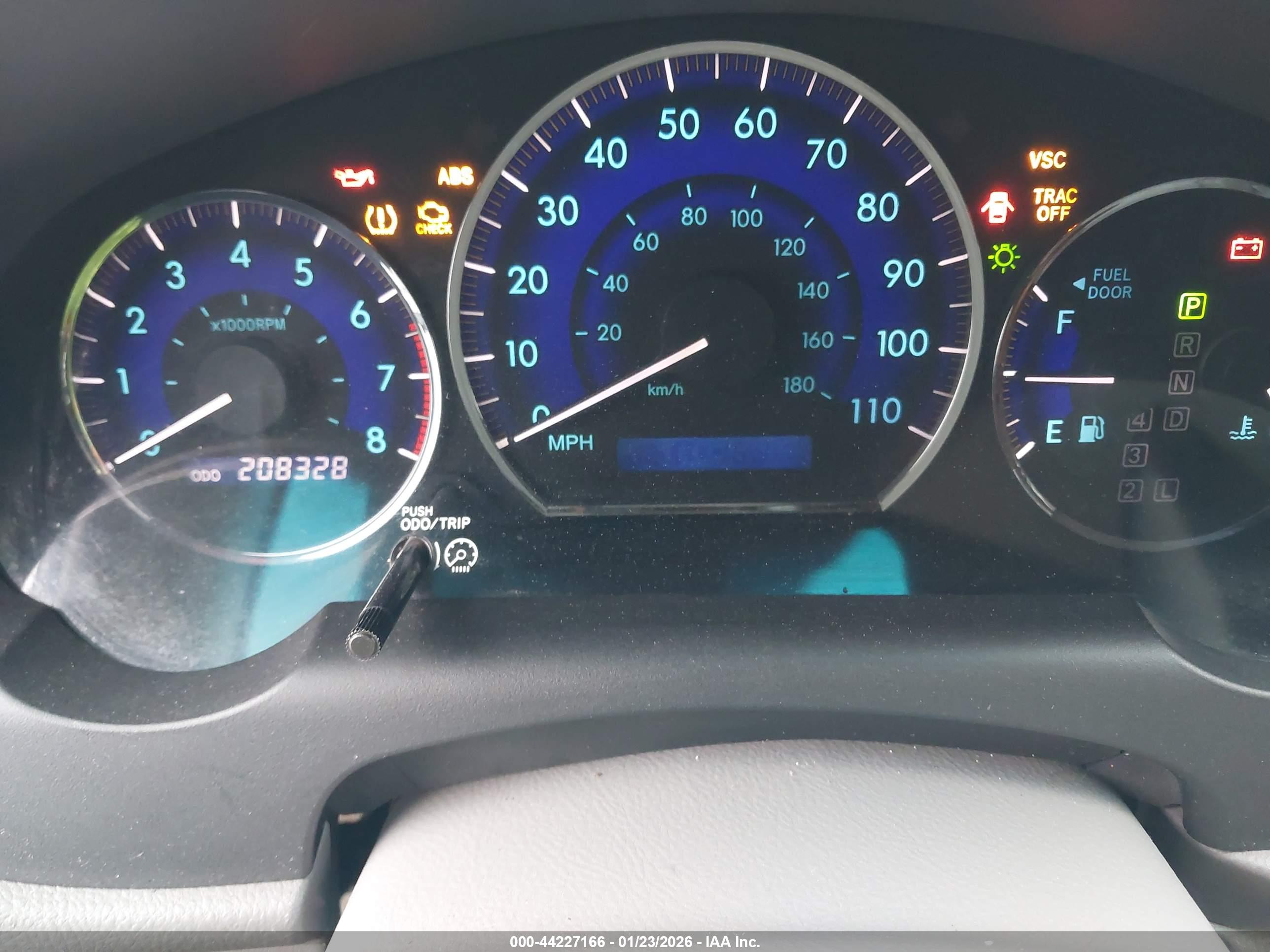 TOYOTA SIENNA image 7