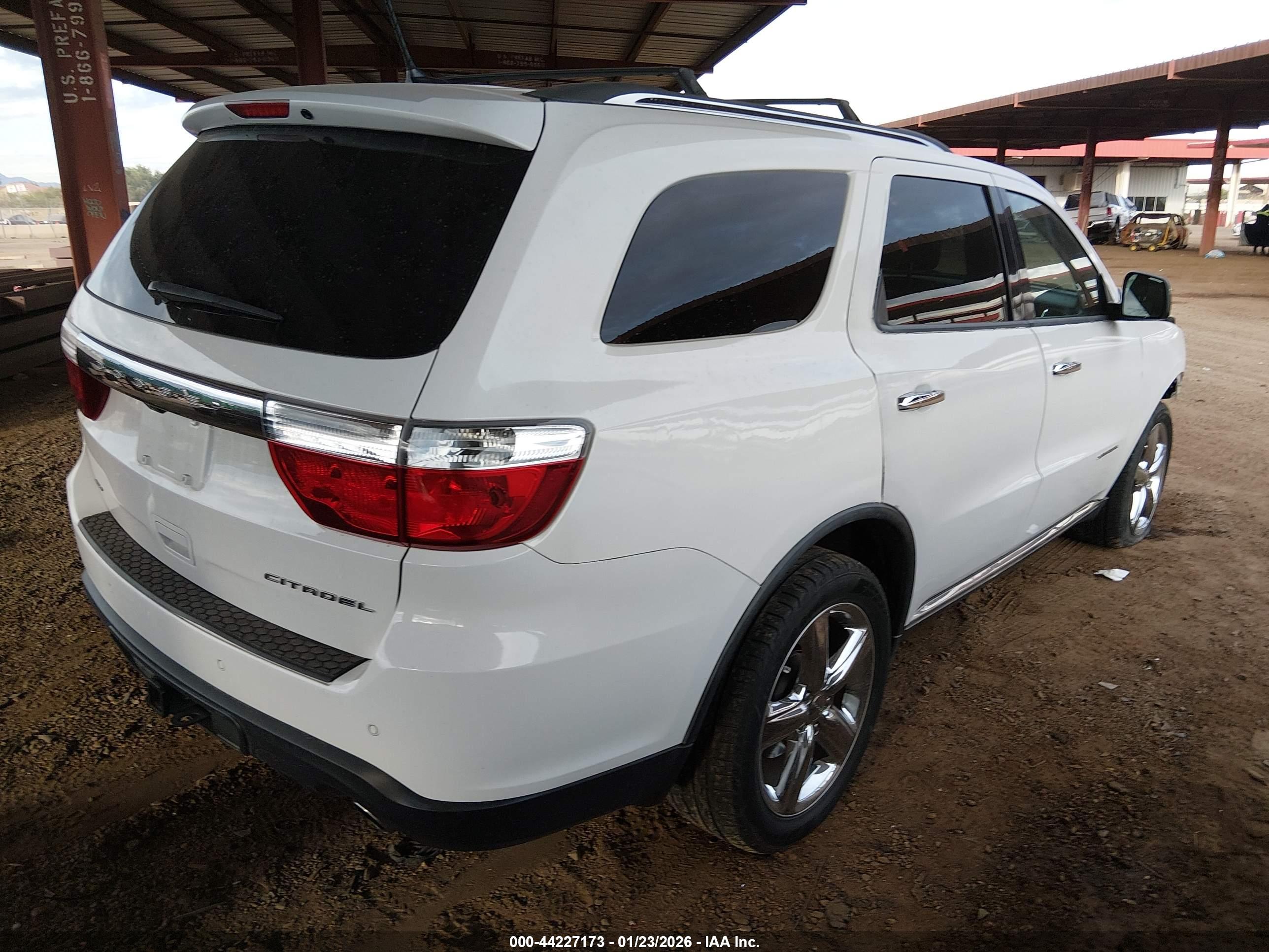DODGE DURANGO image 4