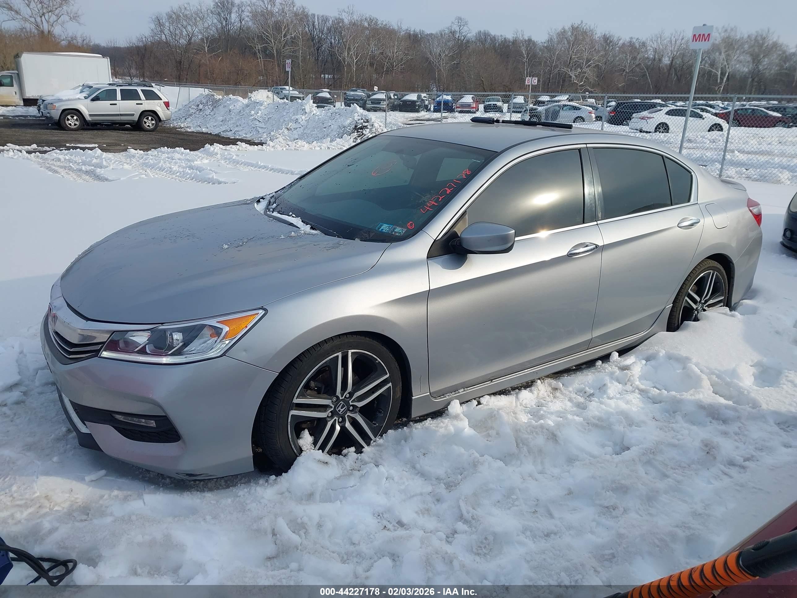 HONDA ACCORD image 2