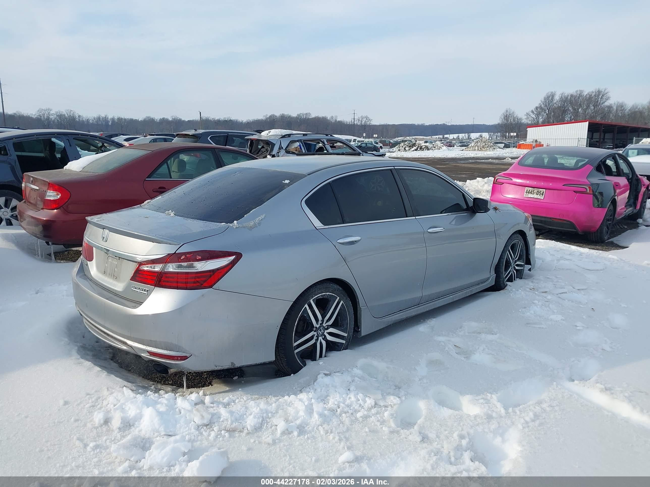 HONDA ACCORD image 4