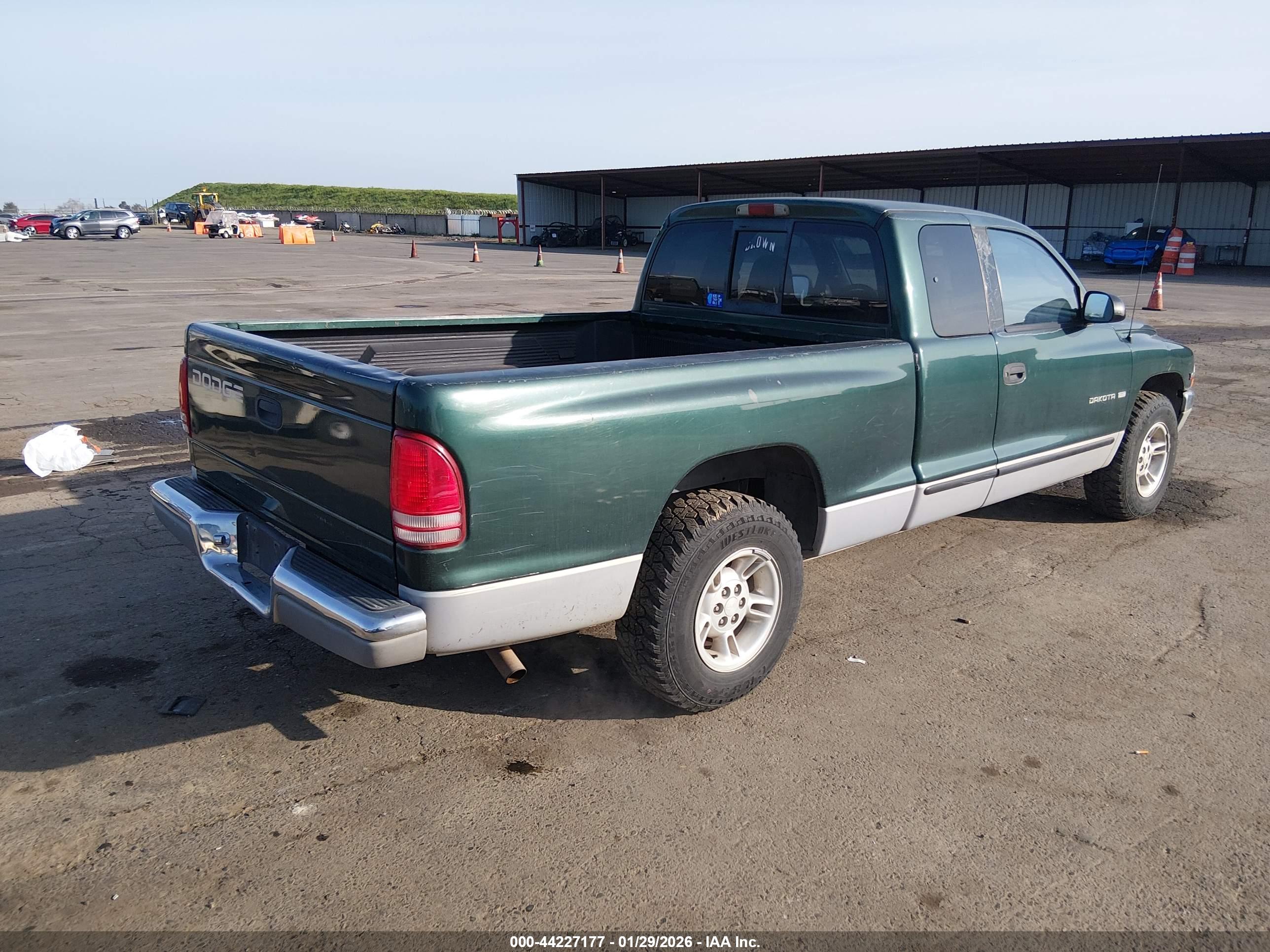 DODGE DAKOTA image 4