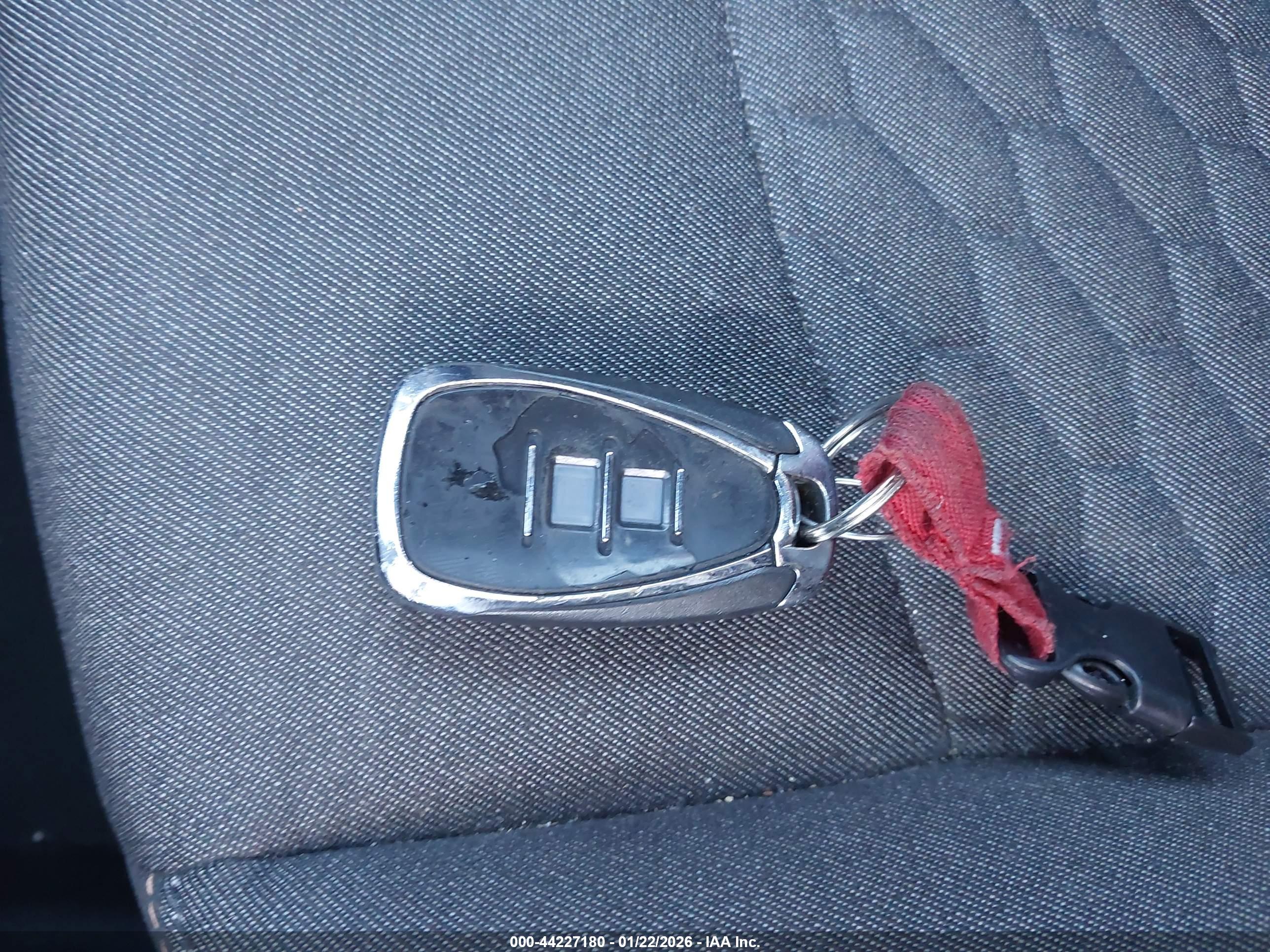 CHEVROLET EQUINOX image 11