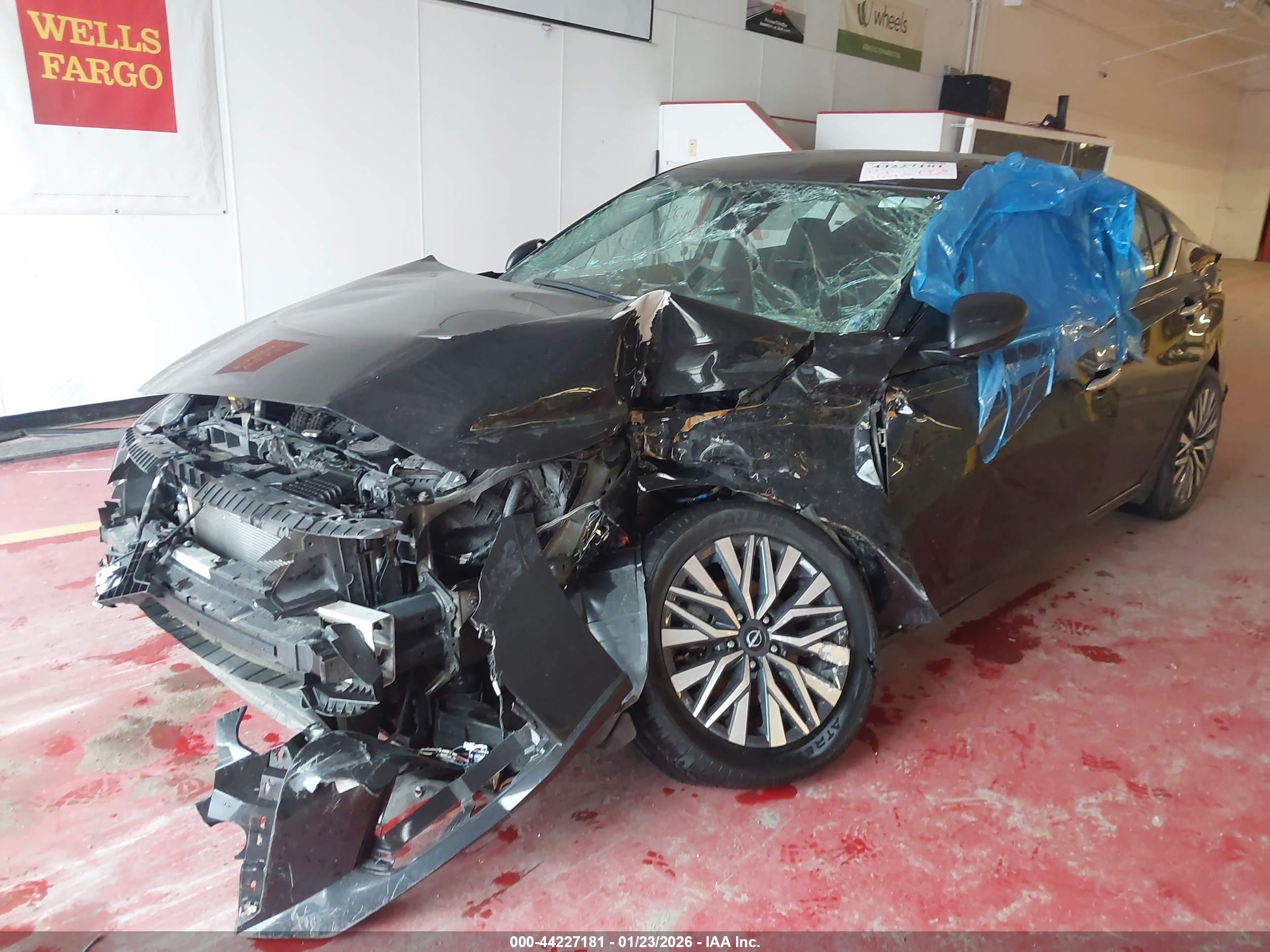 NISSAN ALTIMA image 2