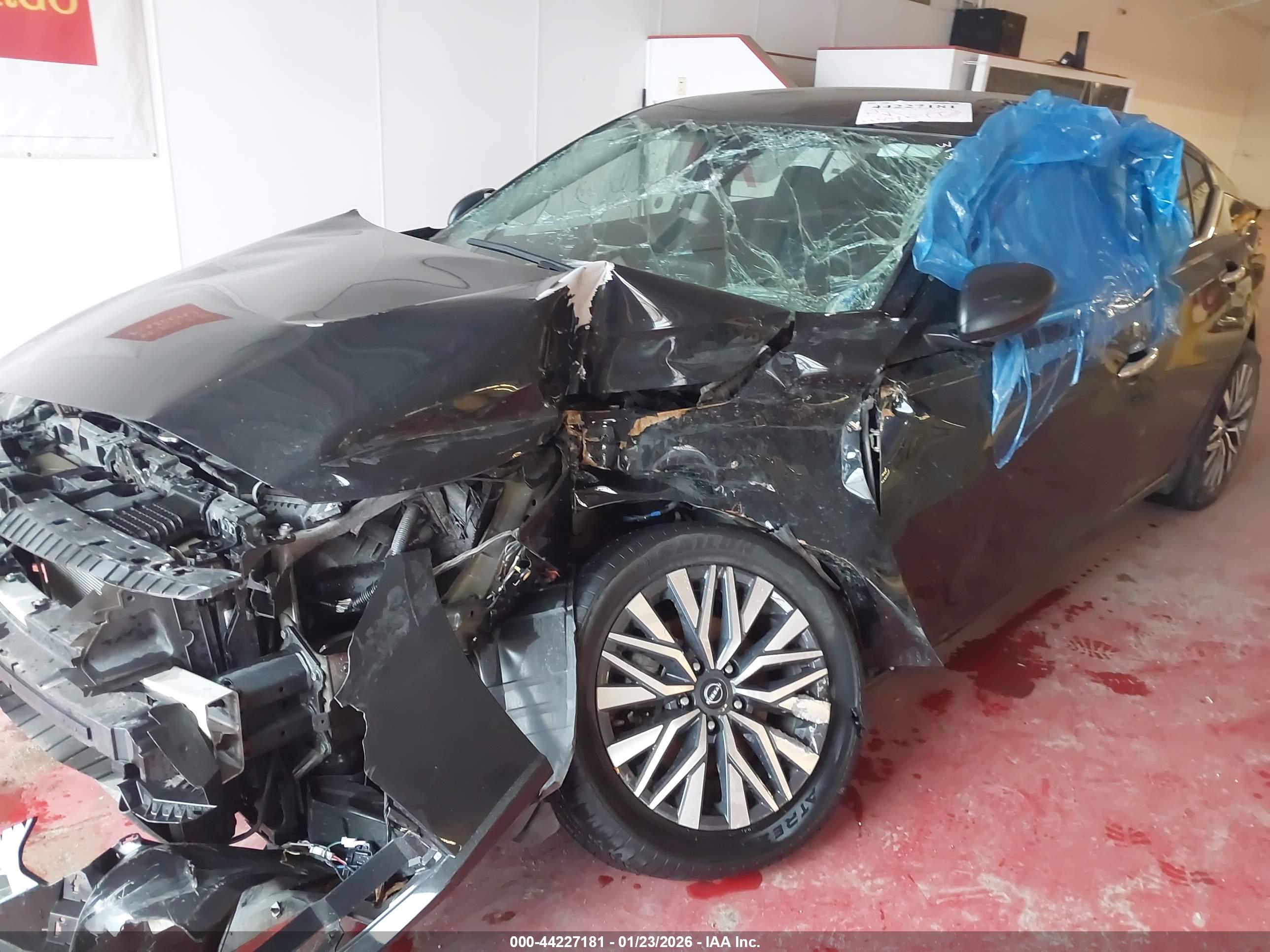 NISSAN ALTIMA image 6