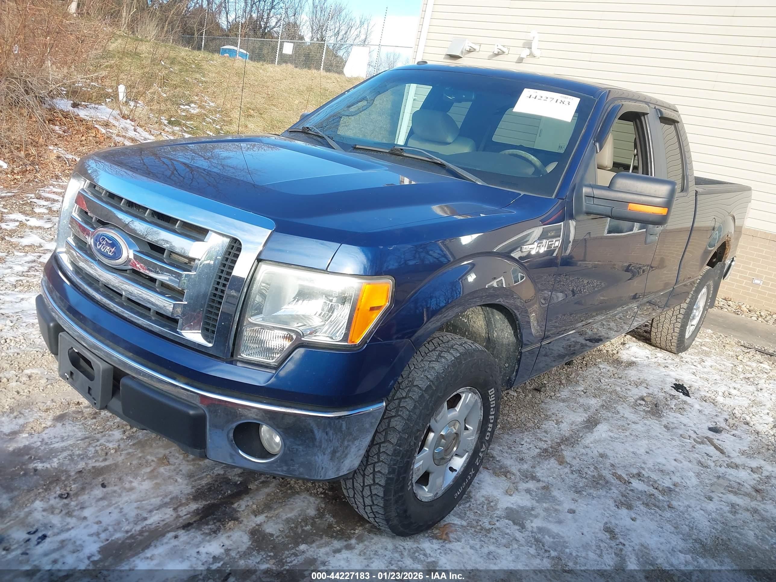 FORD F-150 image 2