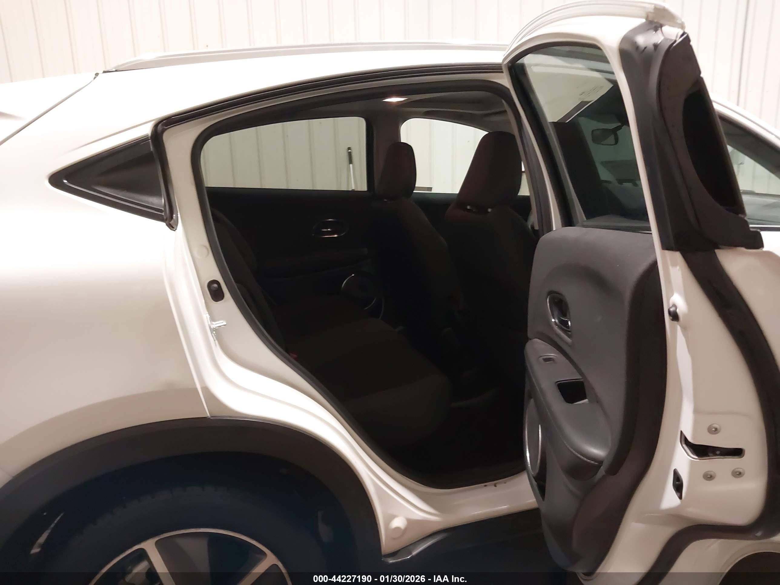 HONDA HR-V image 8