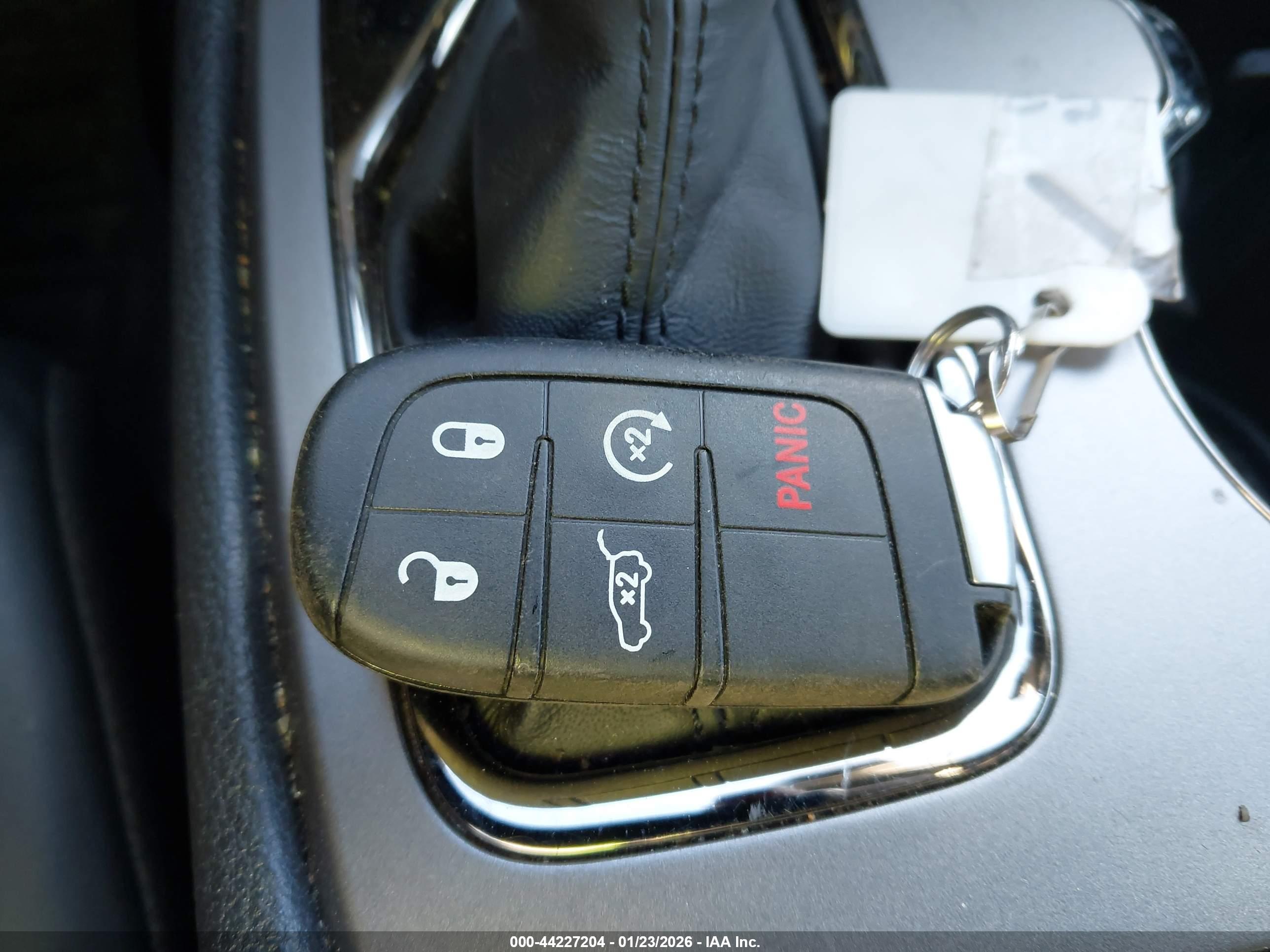 JEEP GRAND image 11