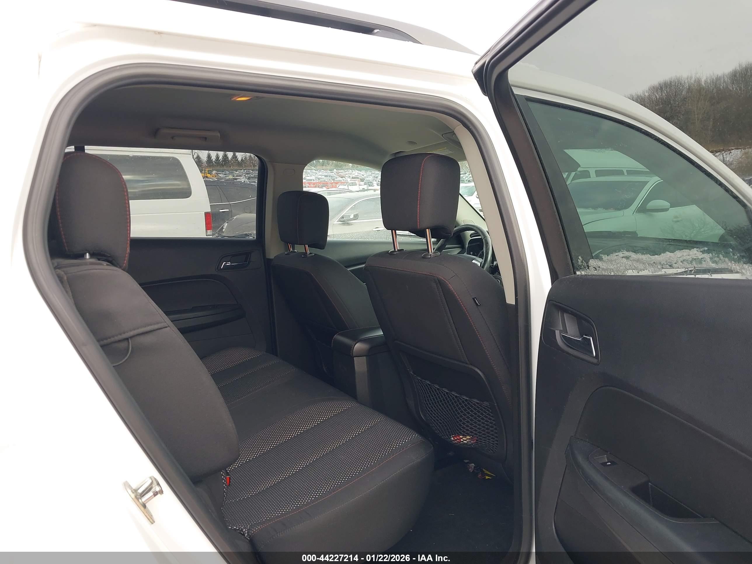 GMC TERRAIN image 8