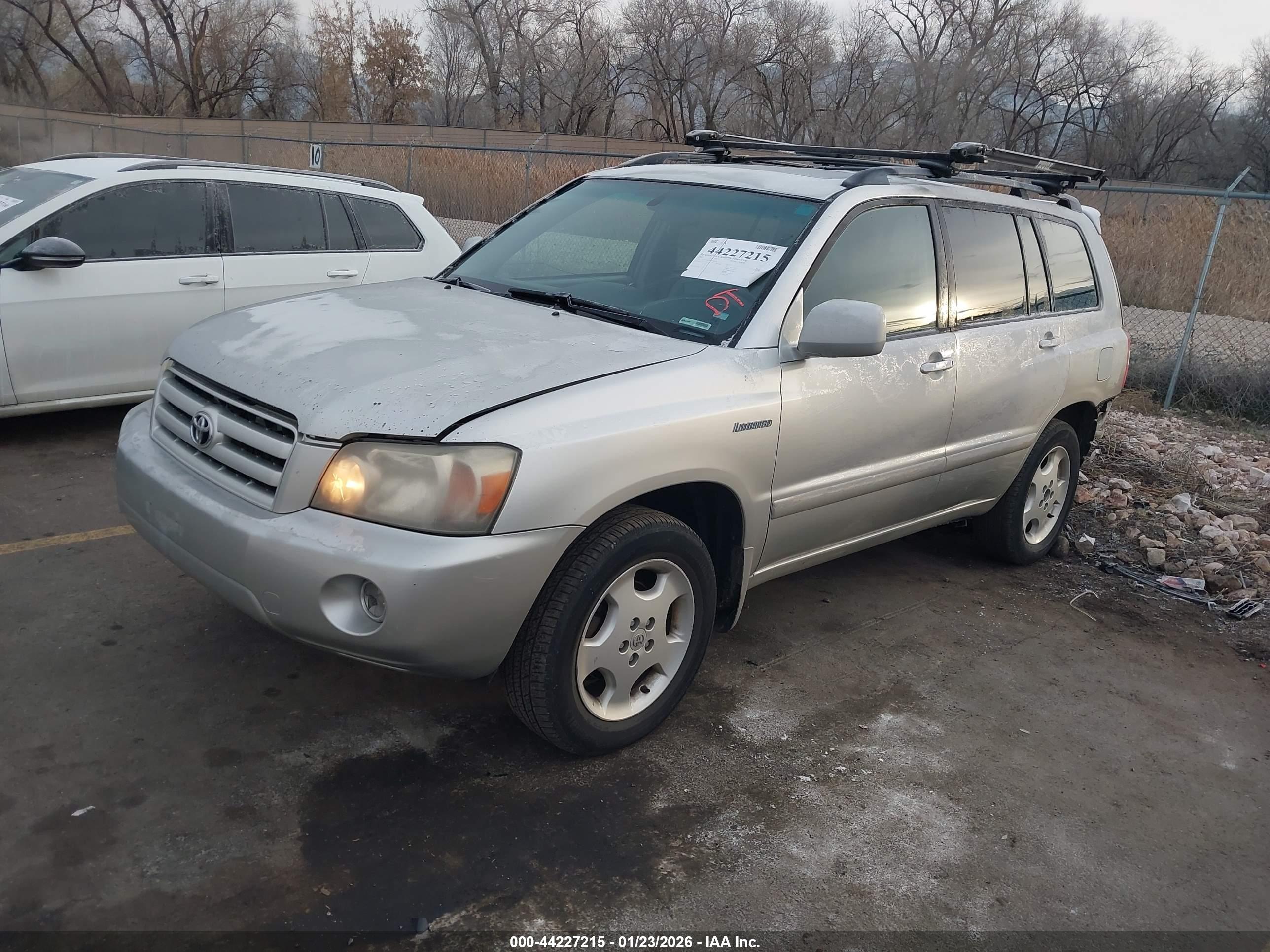 TOYOTA HIGHLANDER image 2