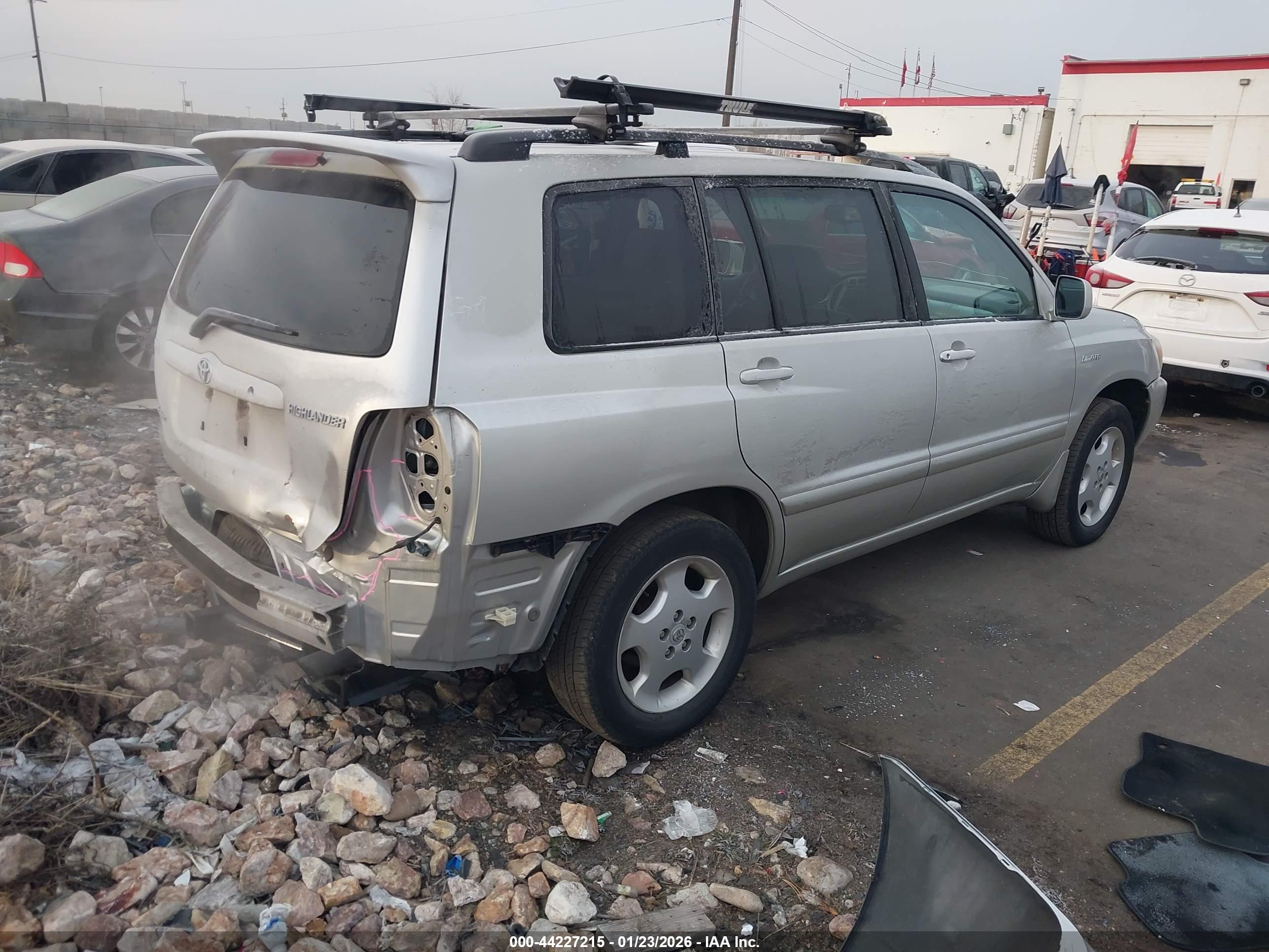 TOYOTA HIGHLANDER image 4