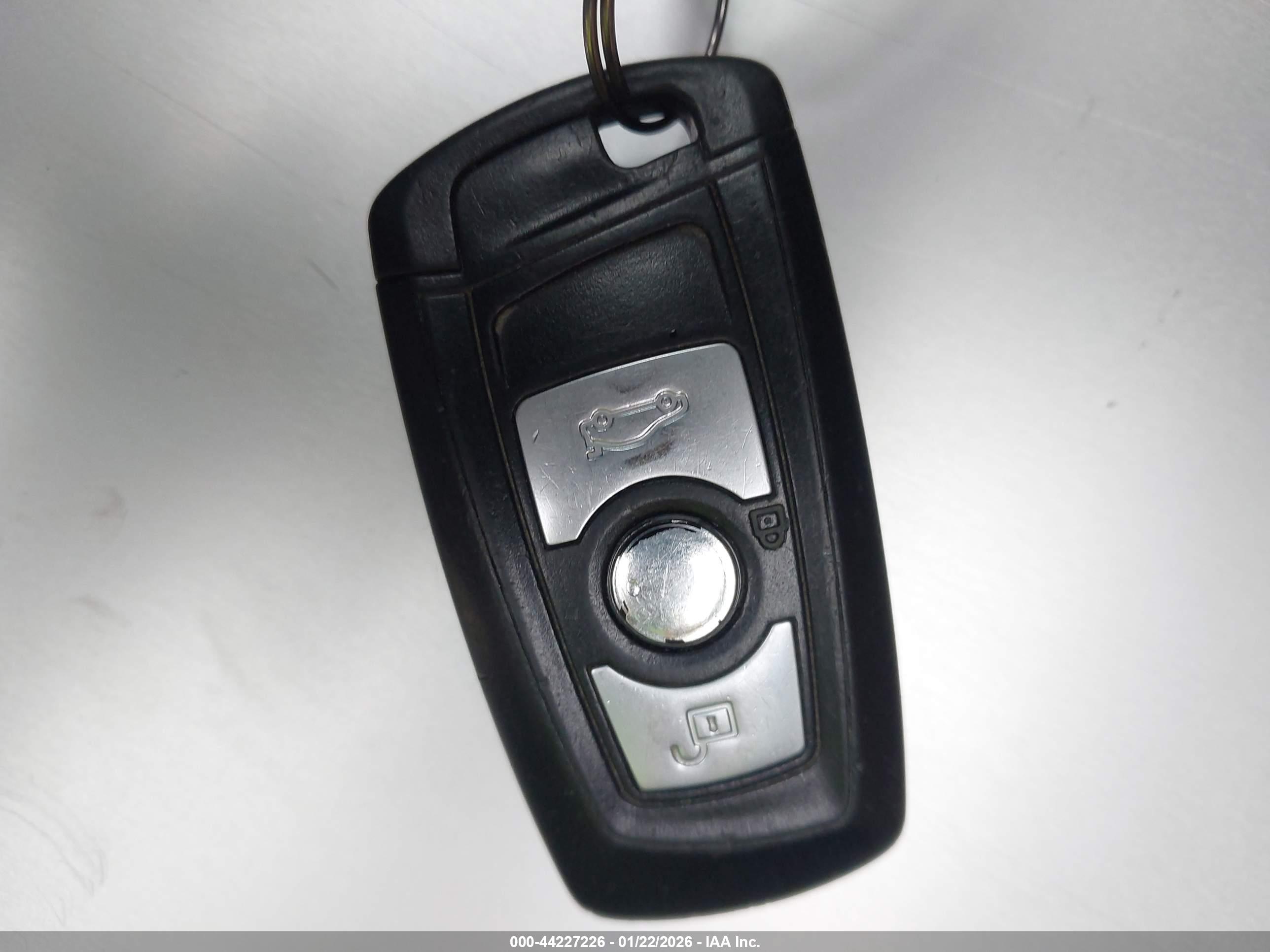 BMW 328I image 11