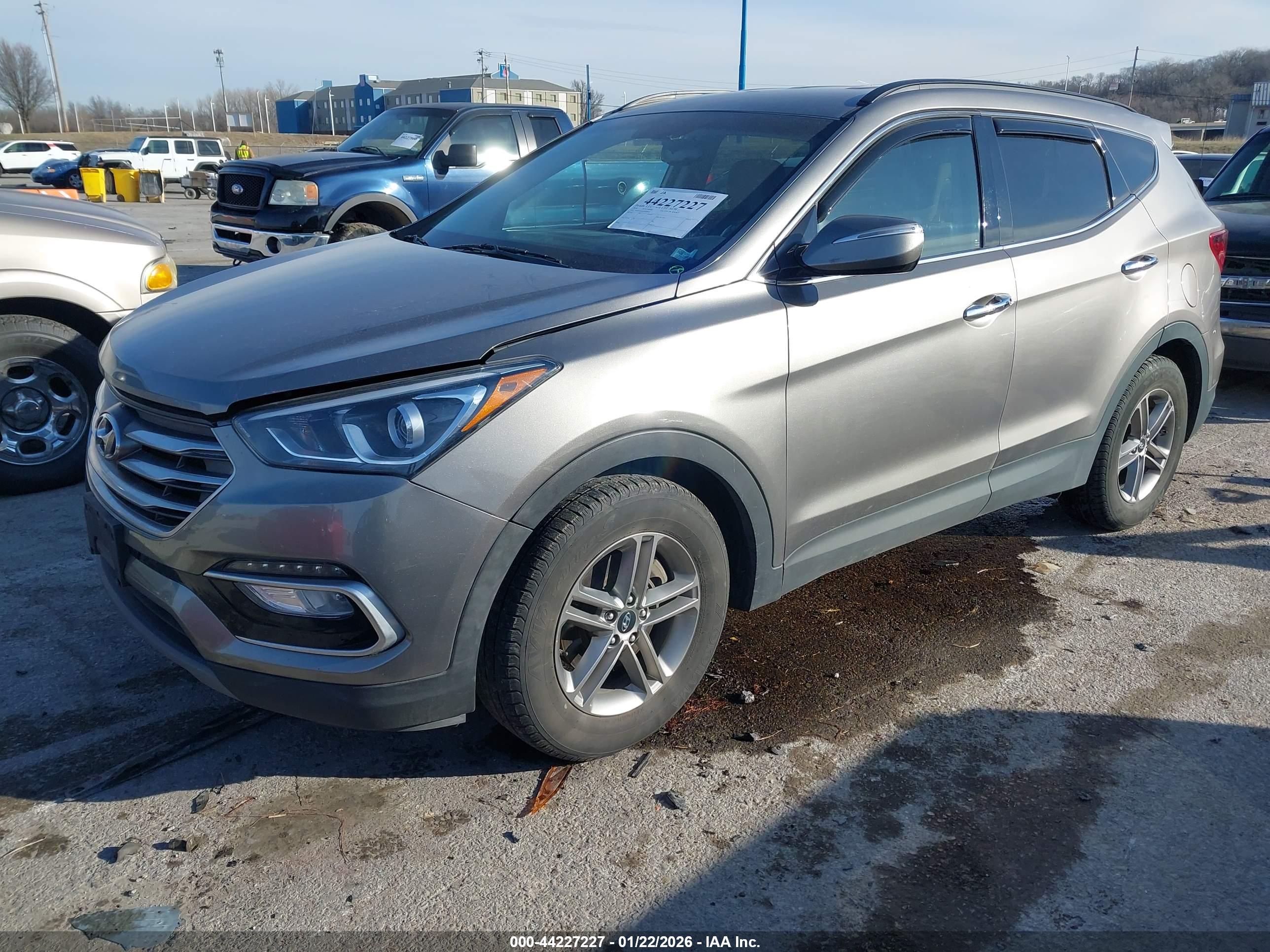 HYUNDAI SANTA image 2