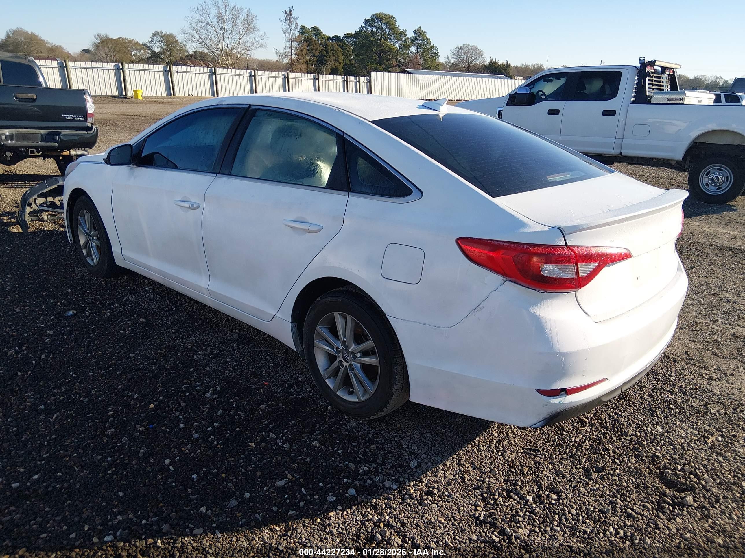 HYUNDAI SONATA image 3