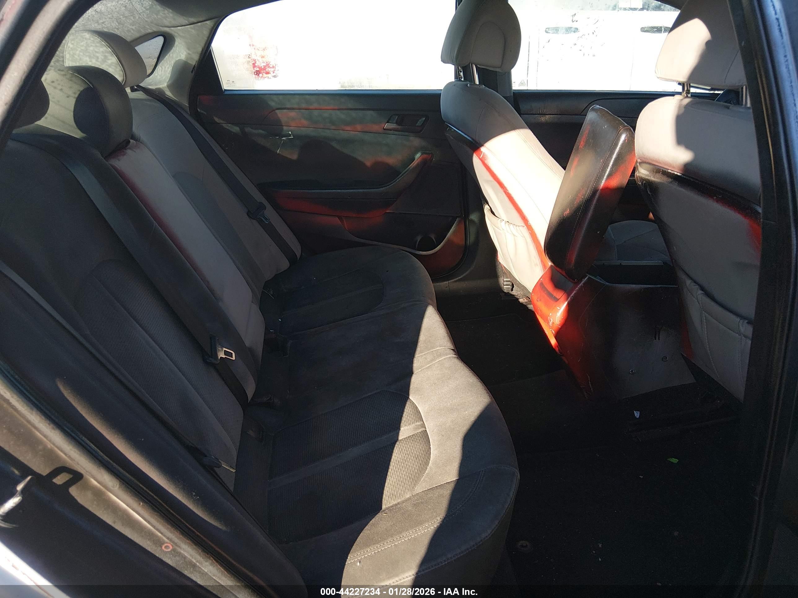 HYUNDAI SONATA image 8