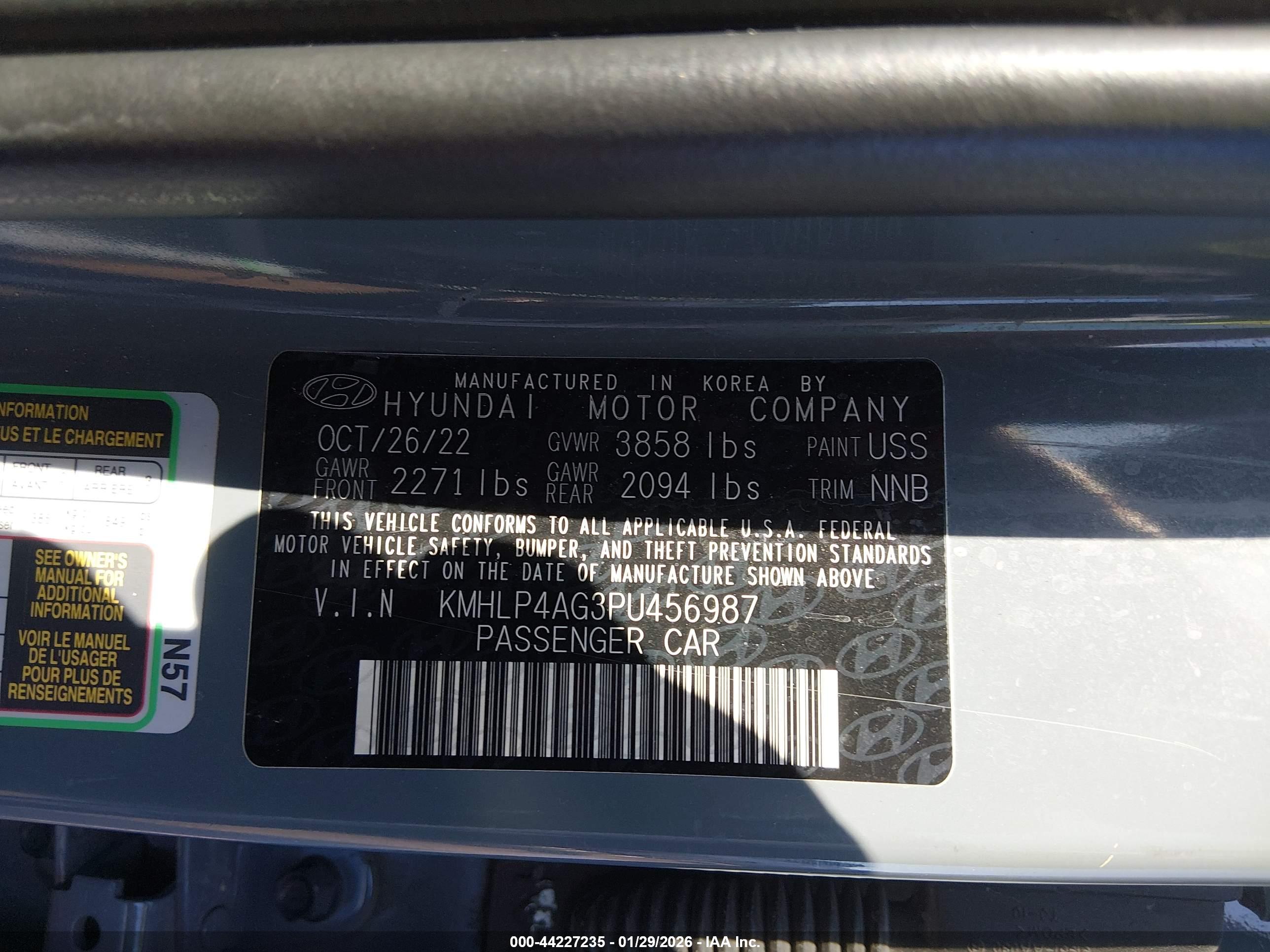 HYUNDAI ELANTRA image 9