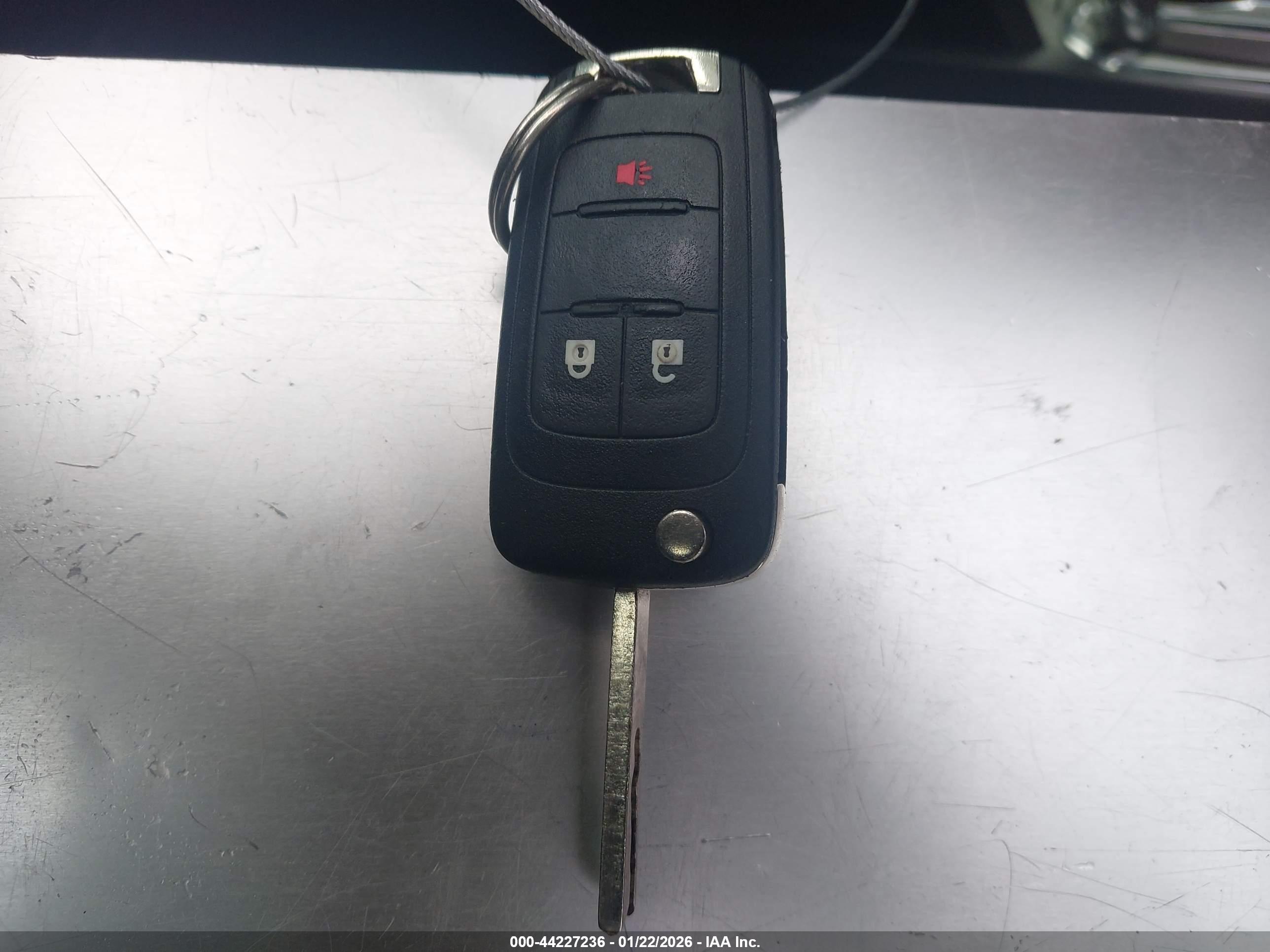 CHEVROLET EQUINOX image 11