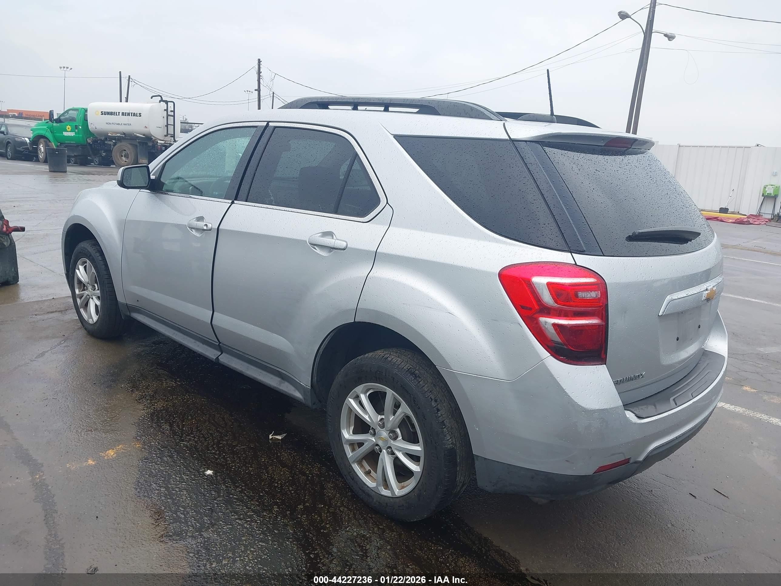 CHEVROLET EQUINOX image 3