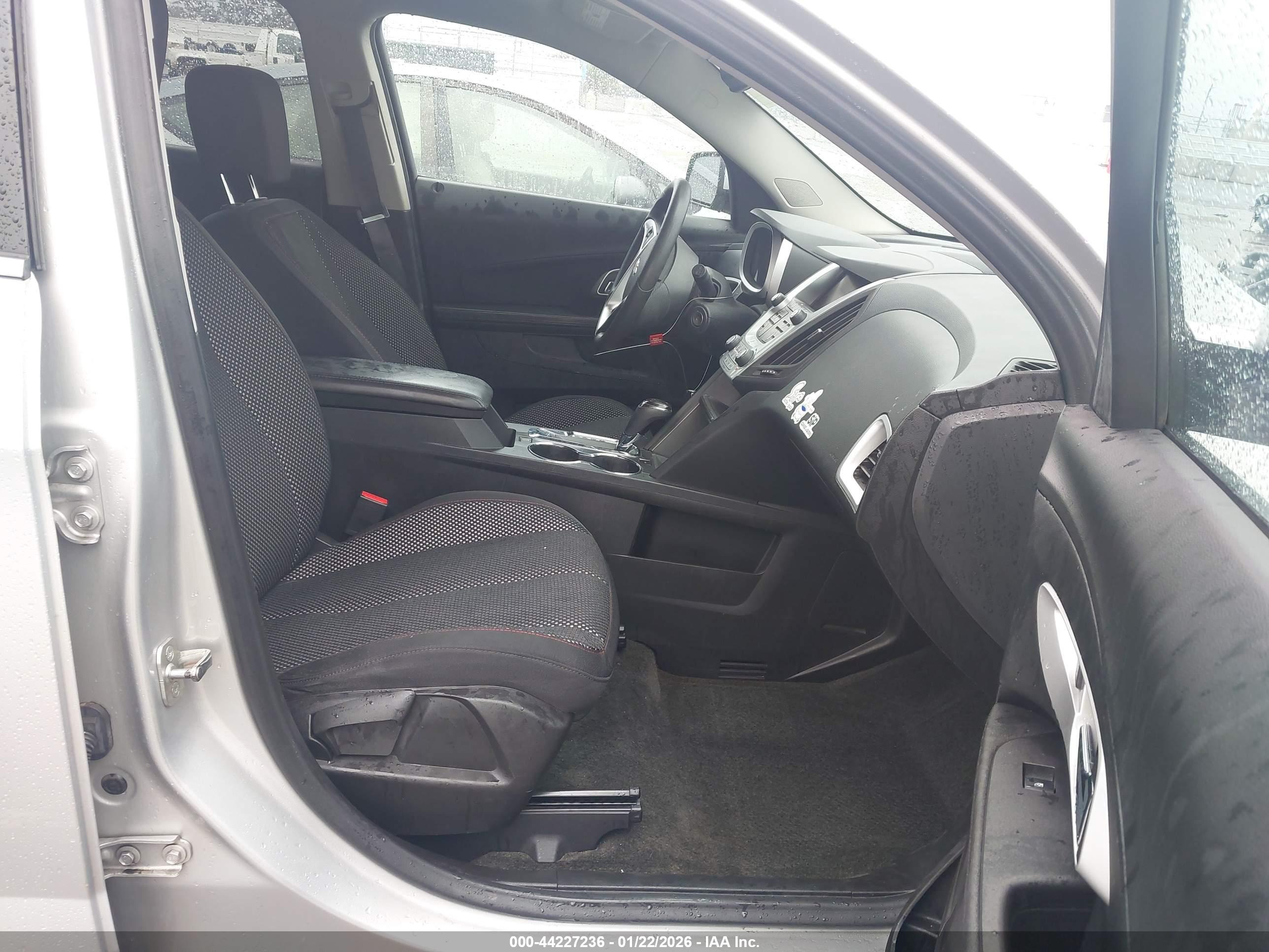 CHEVROLET EQUINOX image 5