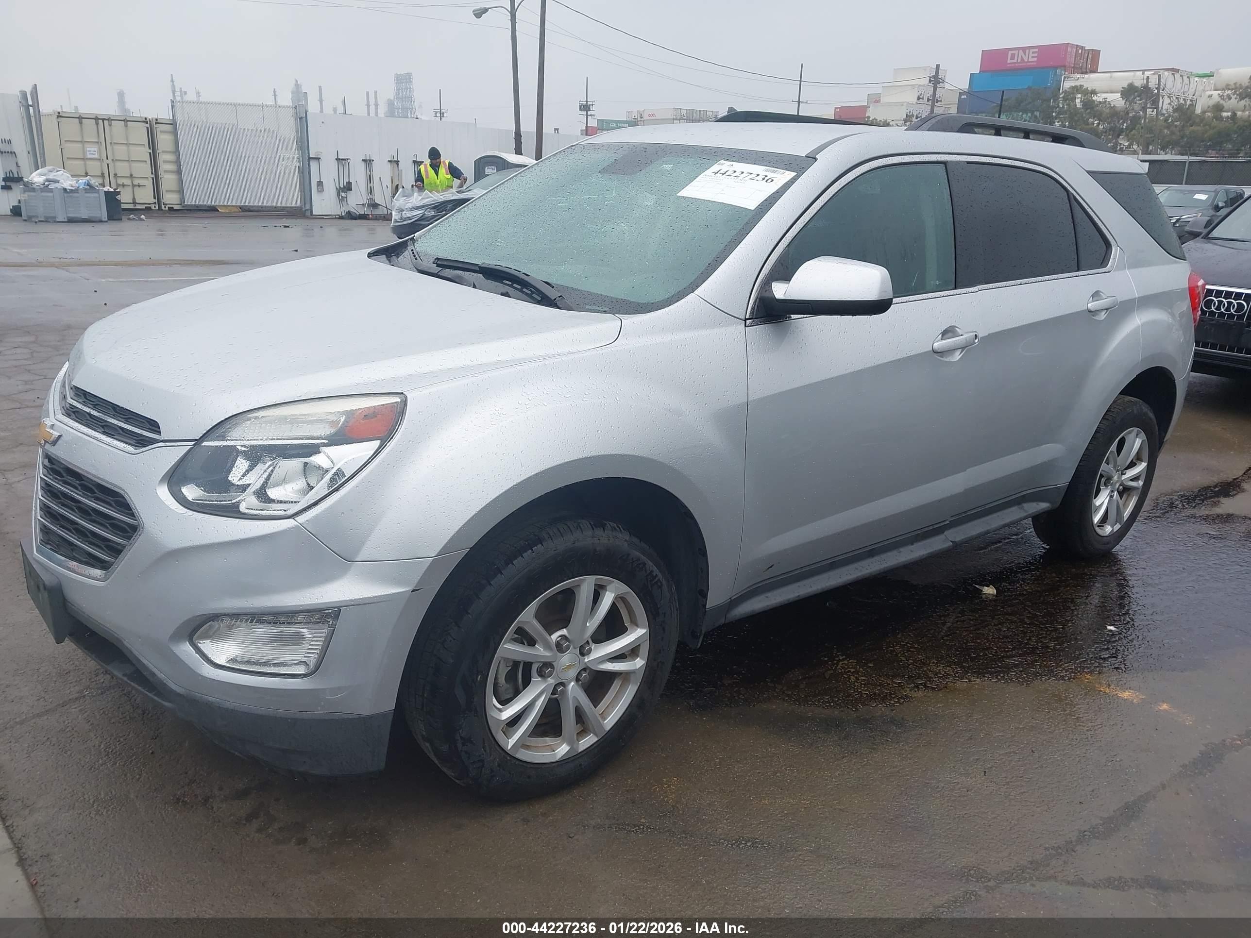 CHEVROLET EQUINOX image 6