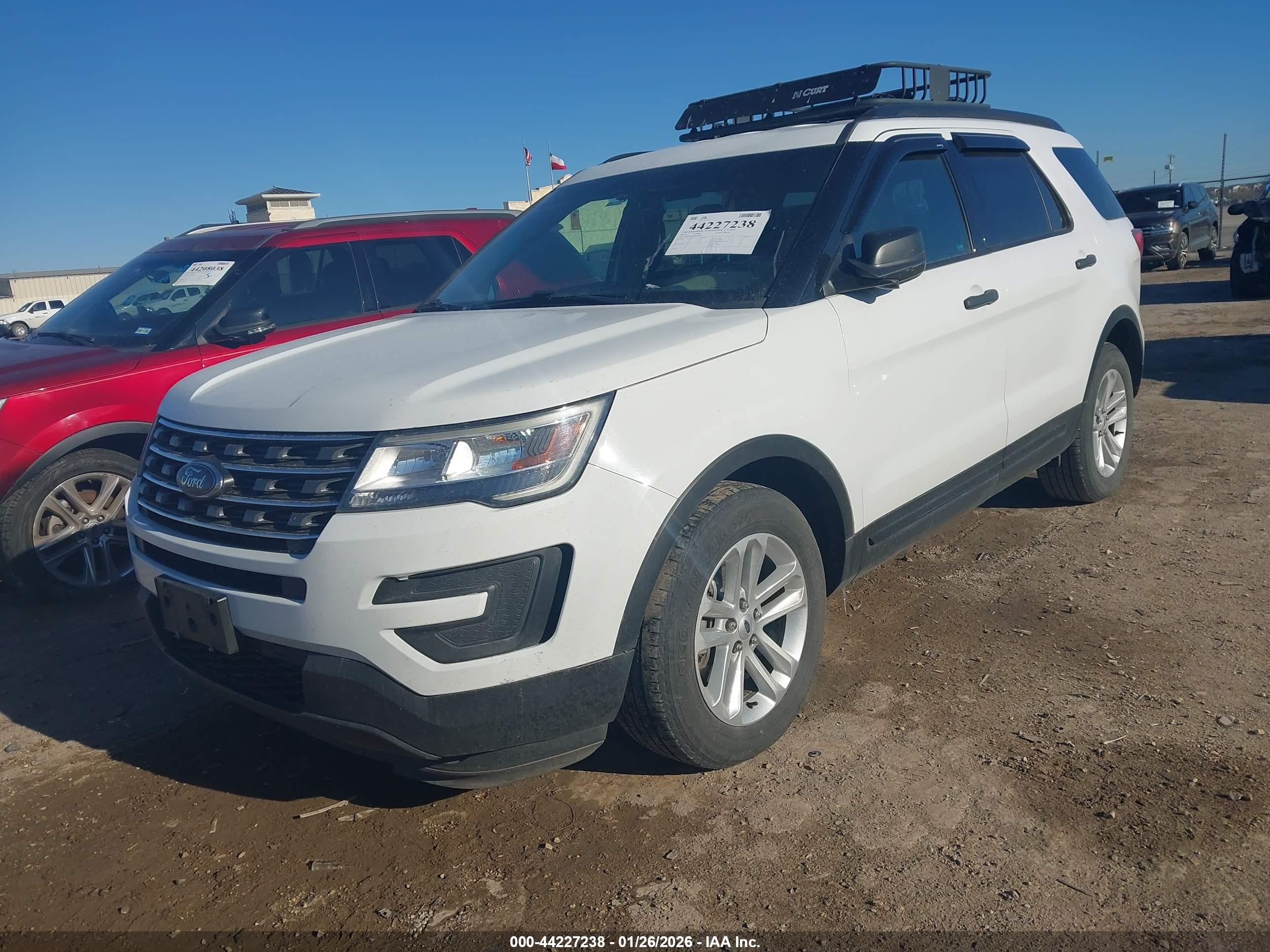 FORD EXPLORER image 6