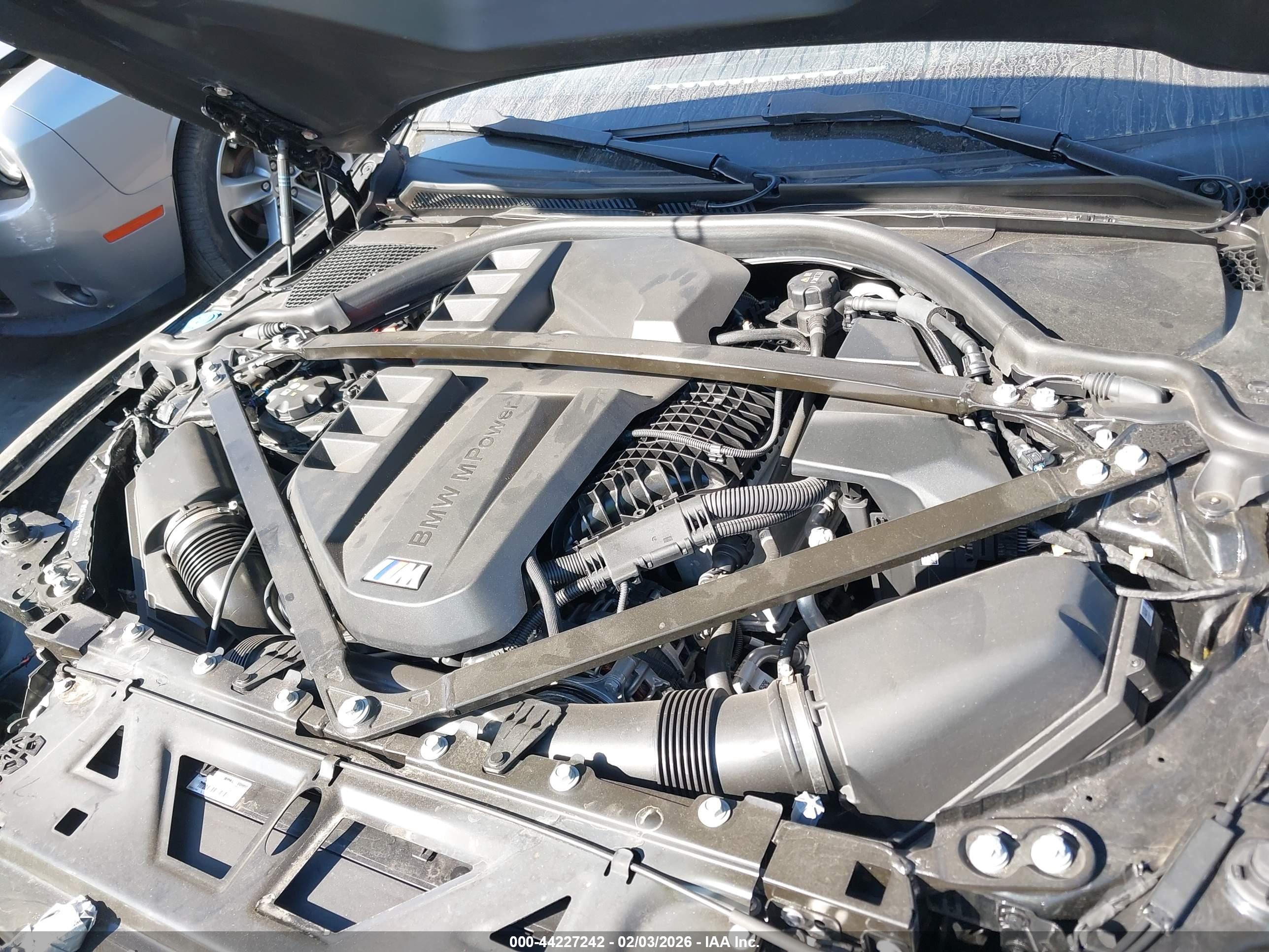 BMW M4 image 10
