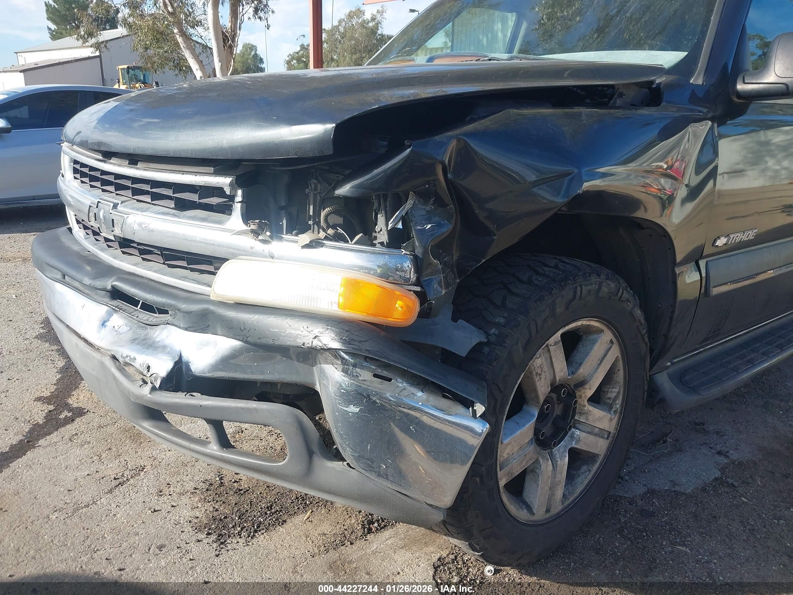 CHEVROLET TAHOE image 6