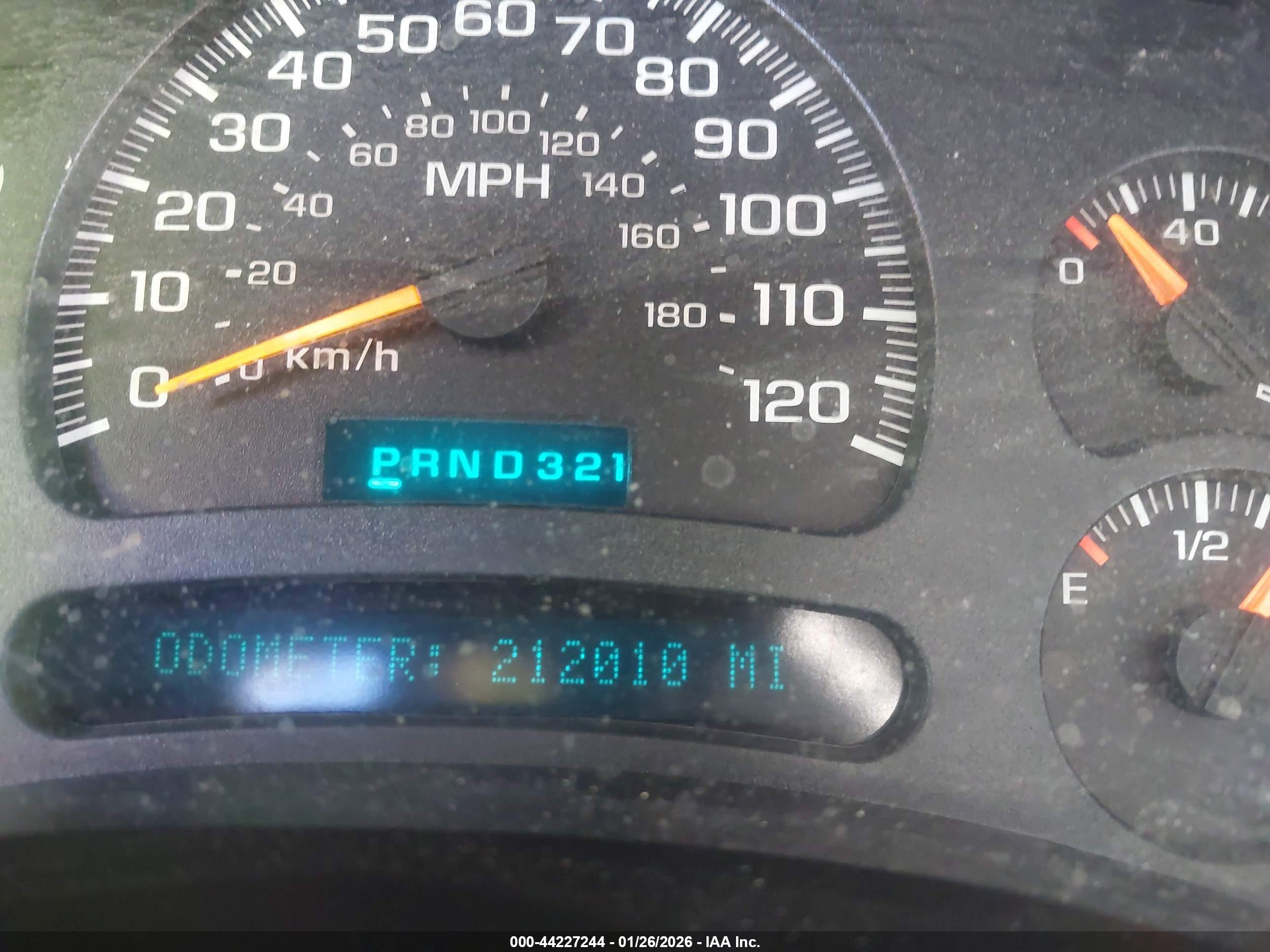 CHEVROLET TAHOE image 7