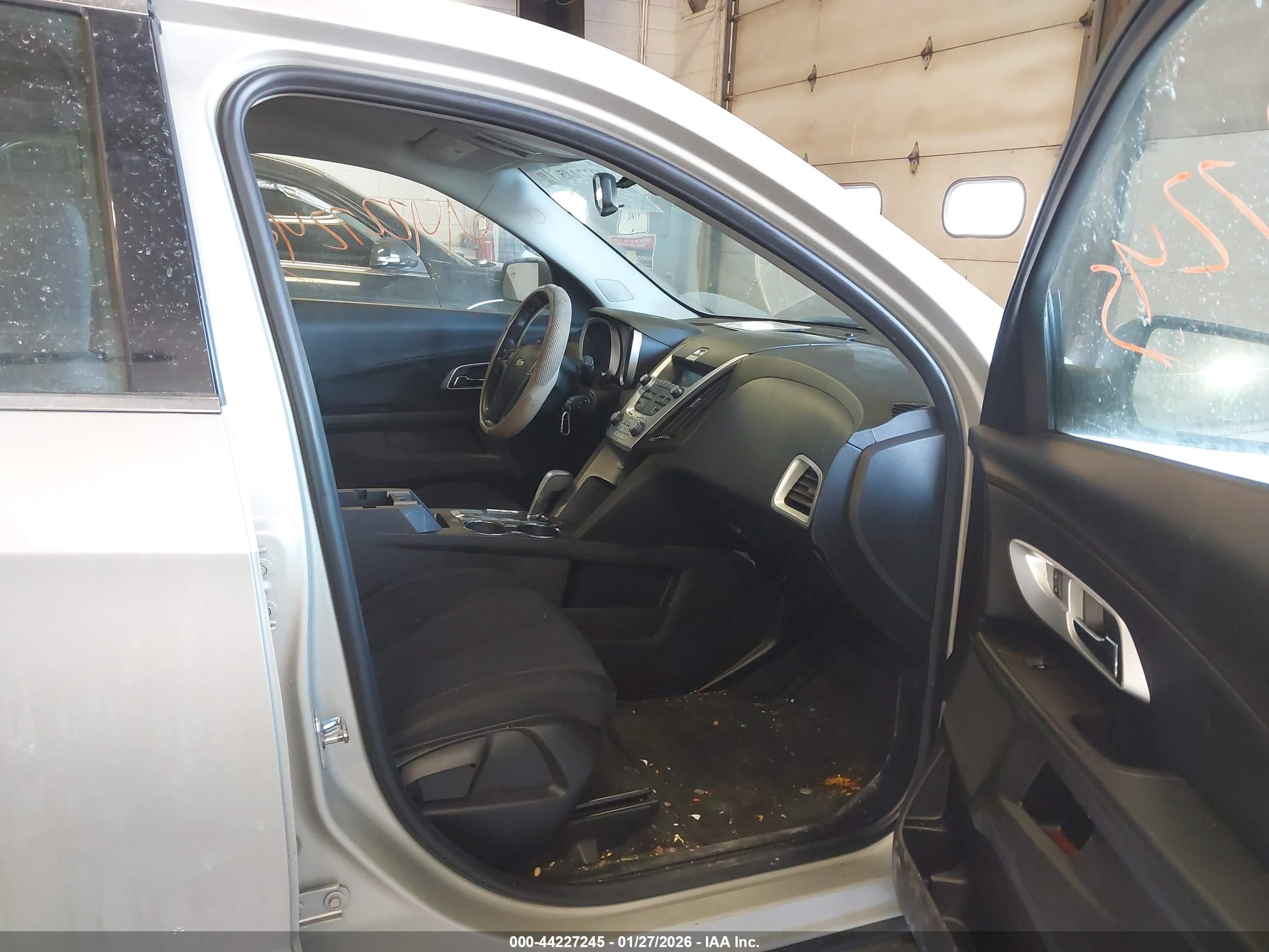 CHEVROLET EQUINOX image 5
