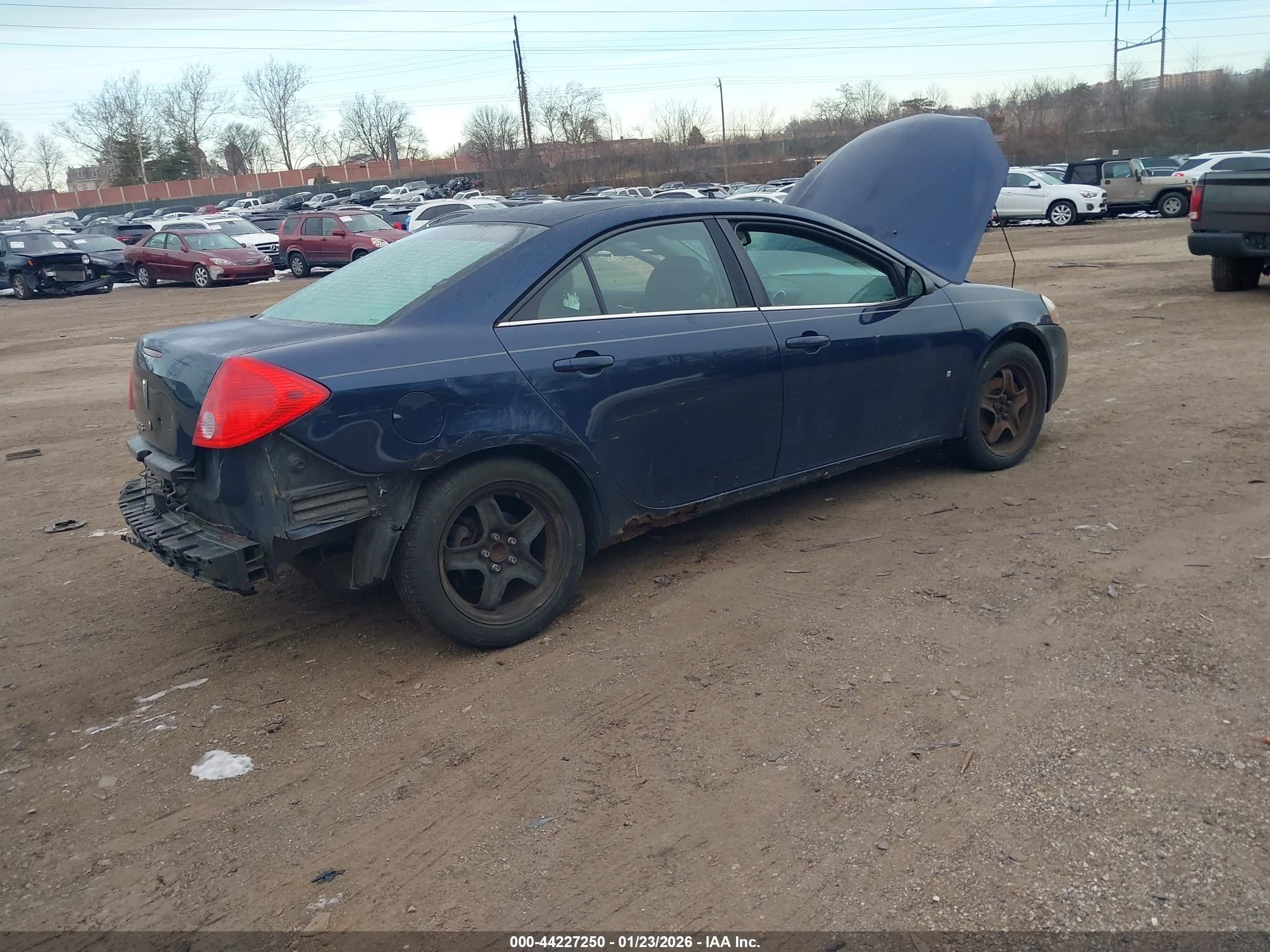 PONTIAC G6 image 4