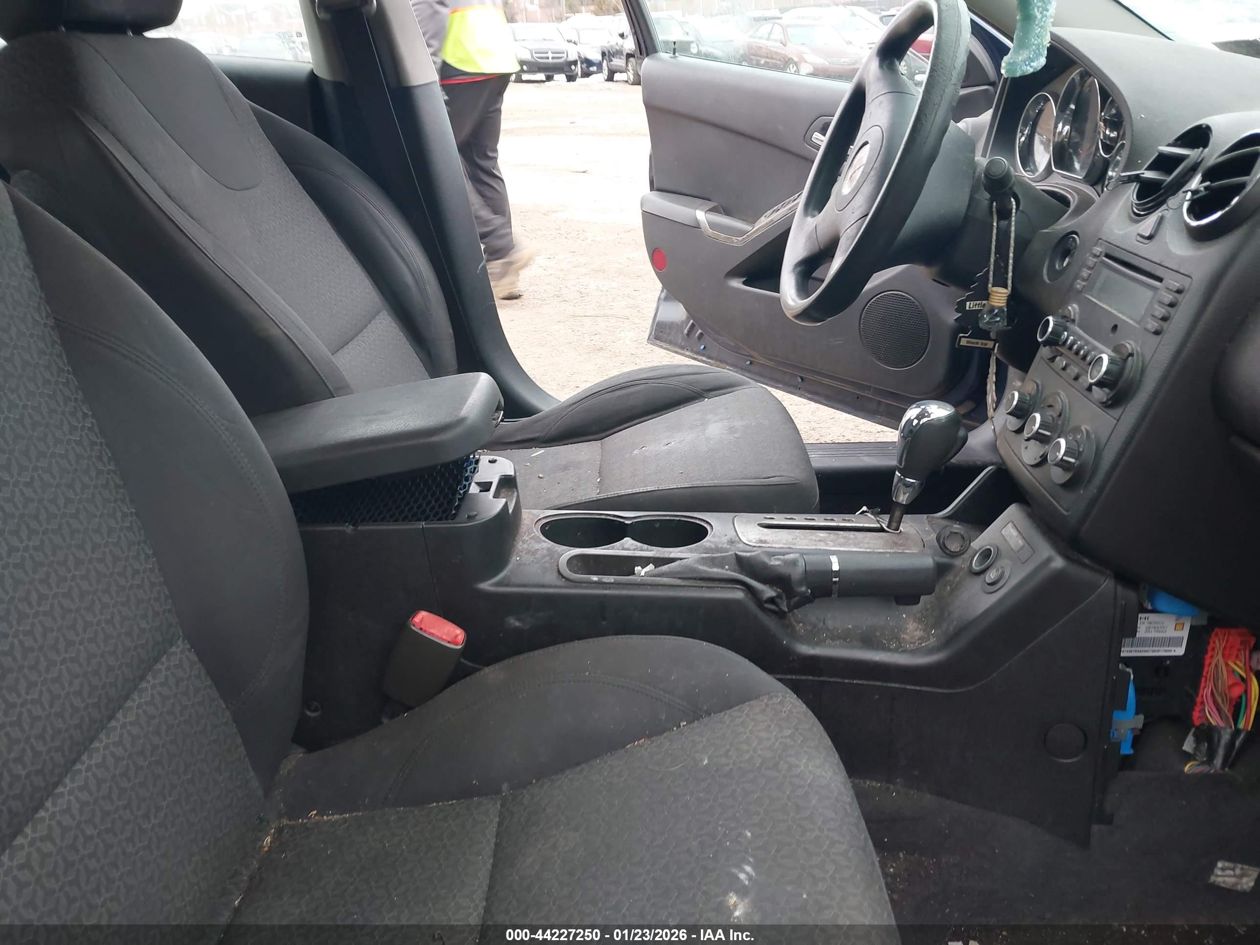 PONTIAC G6 image 5