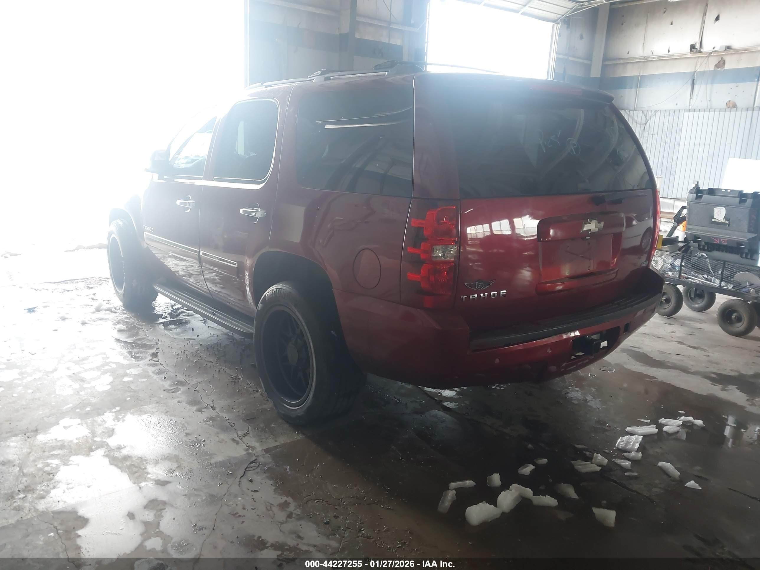 CHEVROLET TAHOE image 3