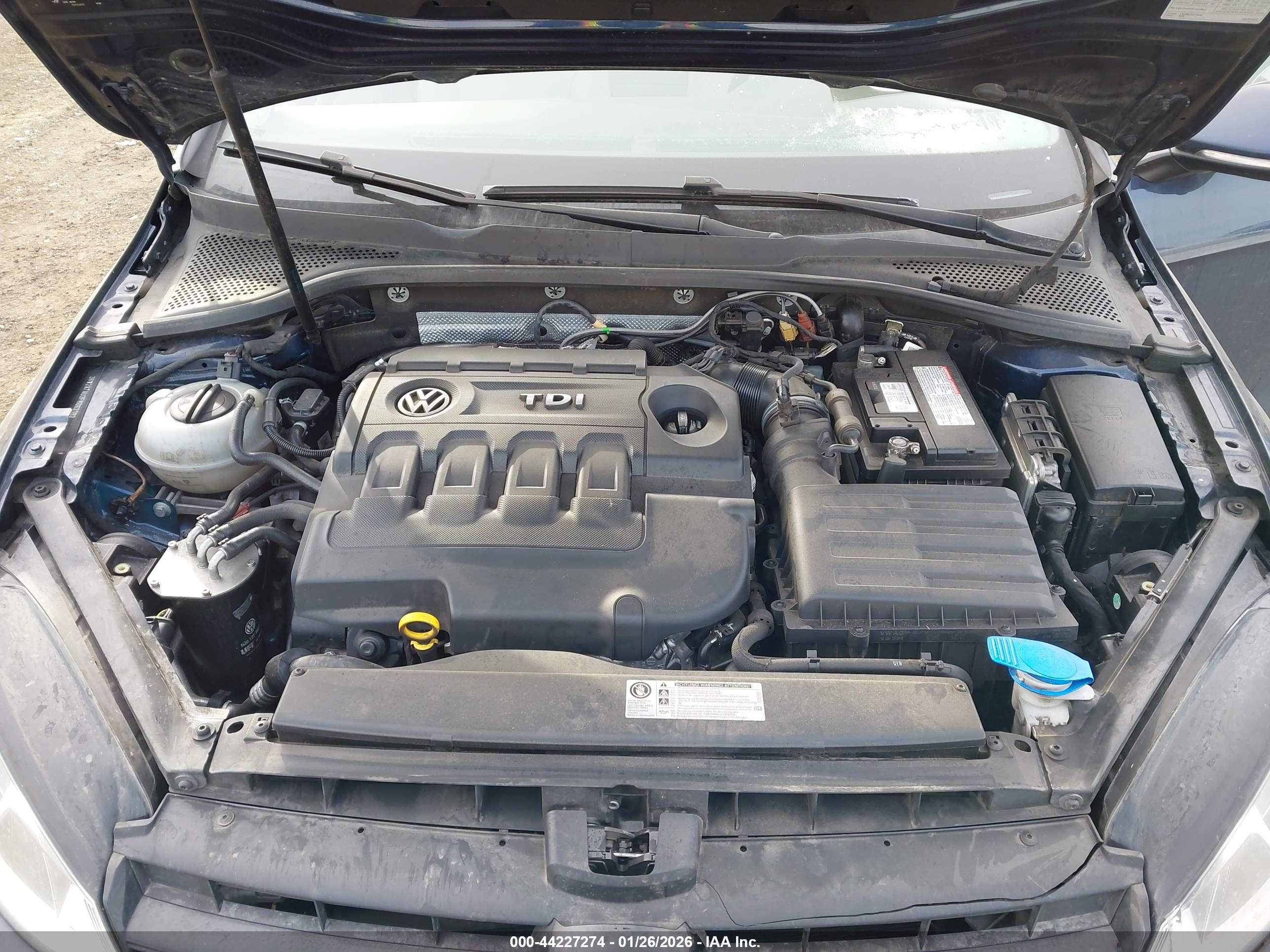 VOLKSWAGEN GOLF image 10