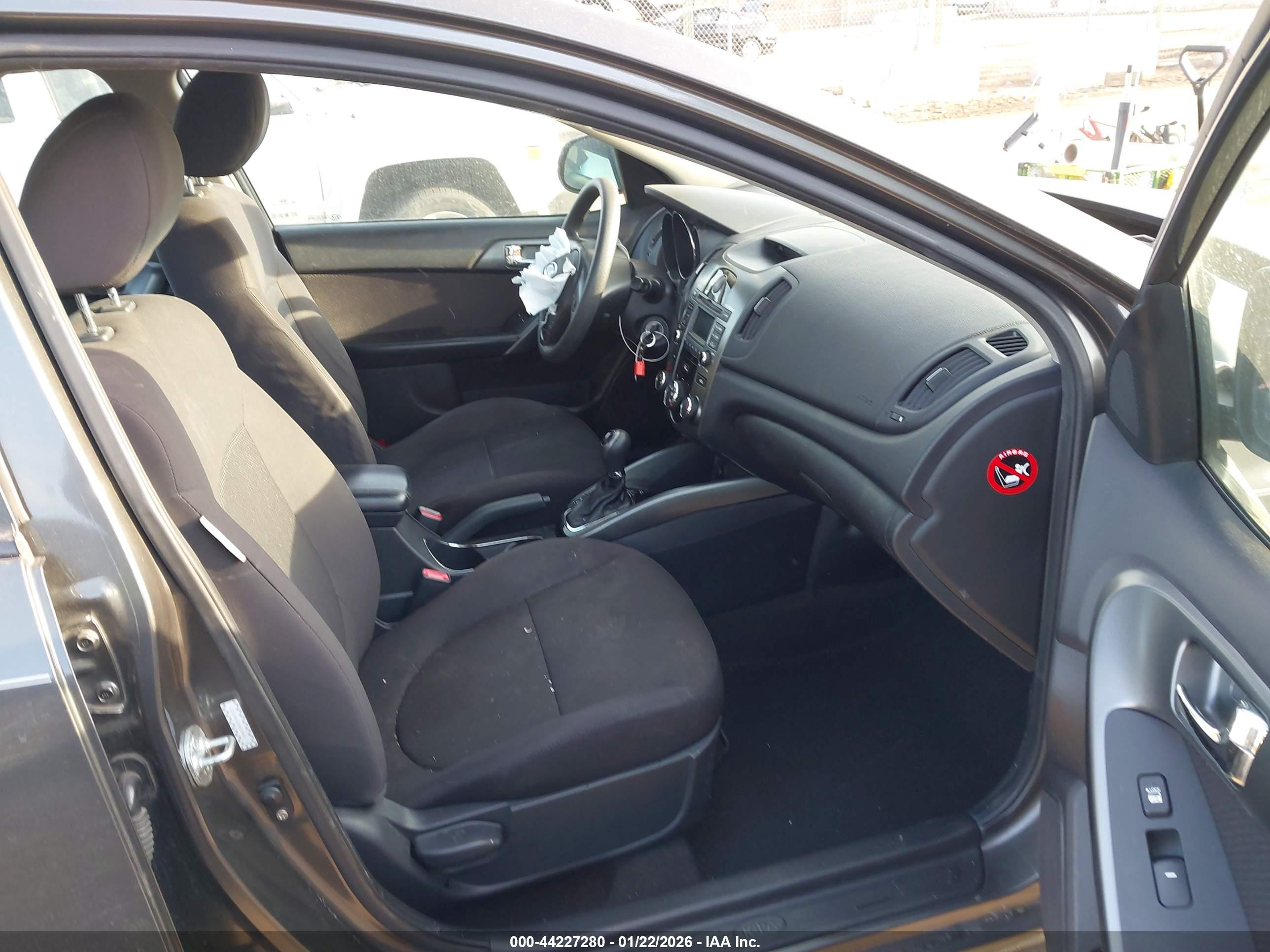 KIA FORTE image 5