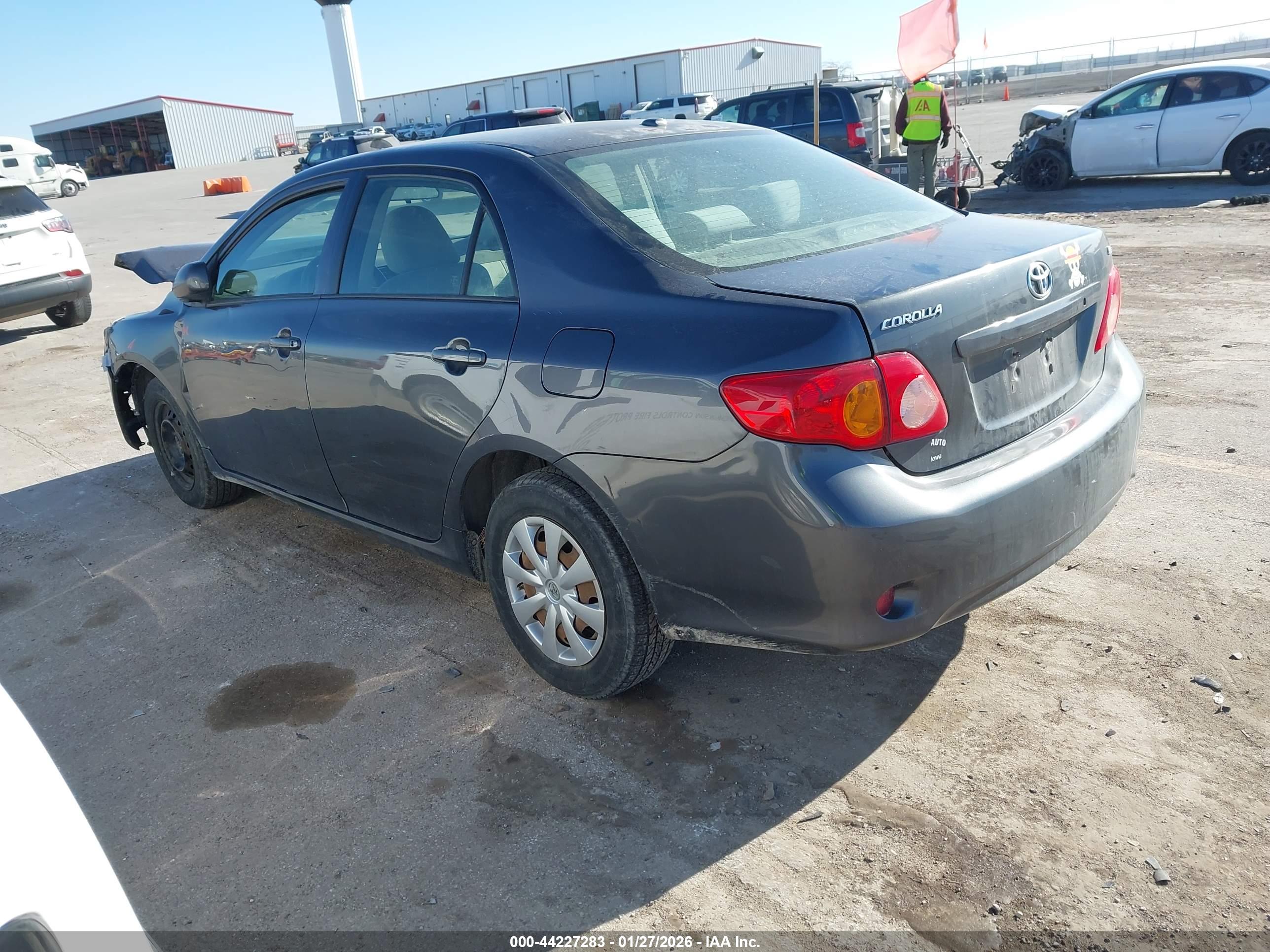 TOYOTA COROLLA image 3