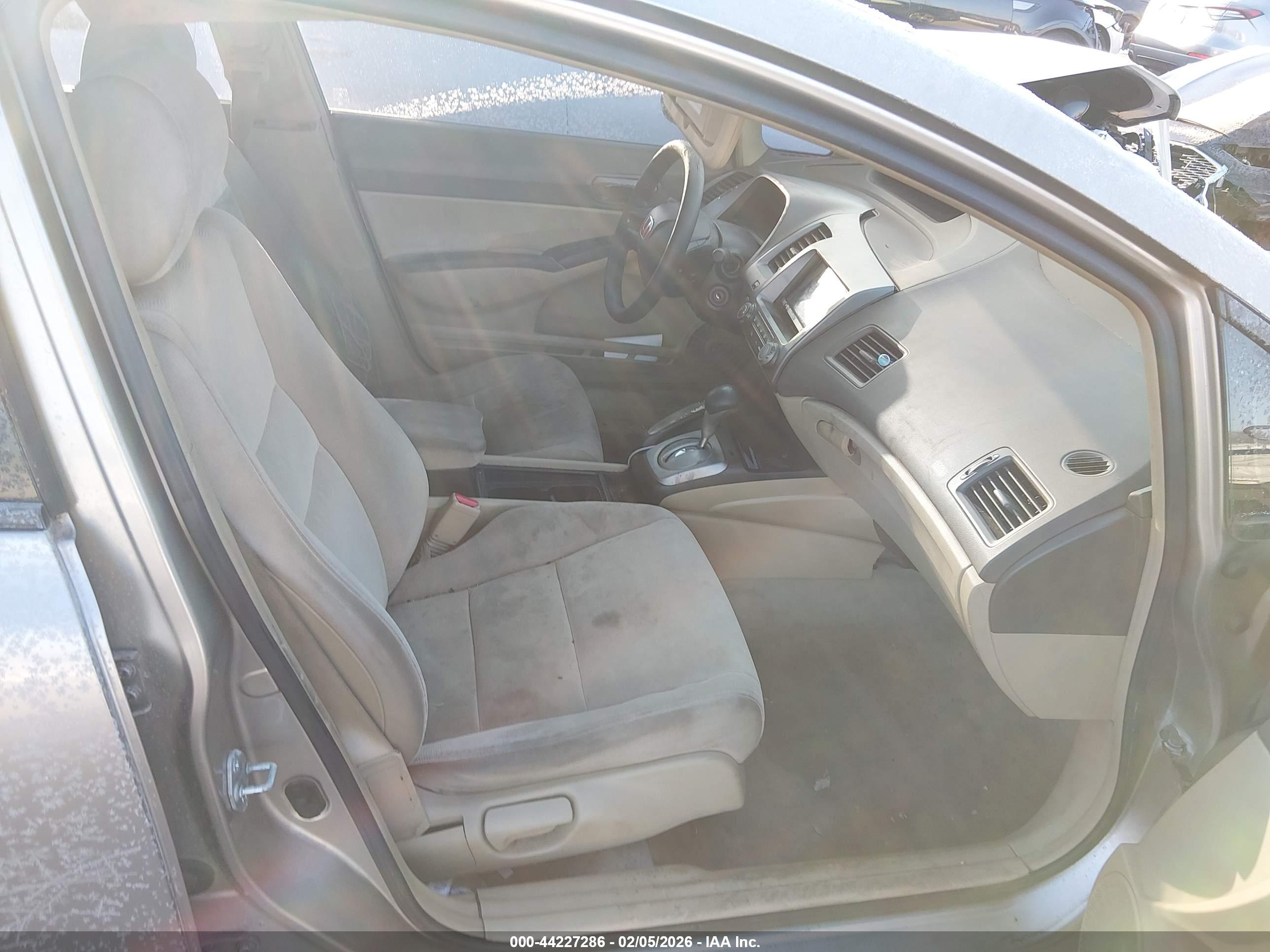 HONDA CIVIC image 5