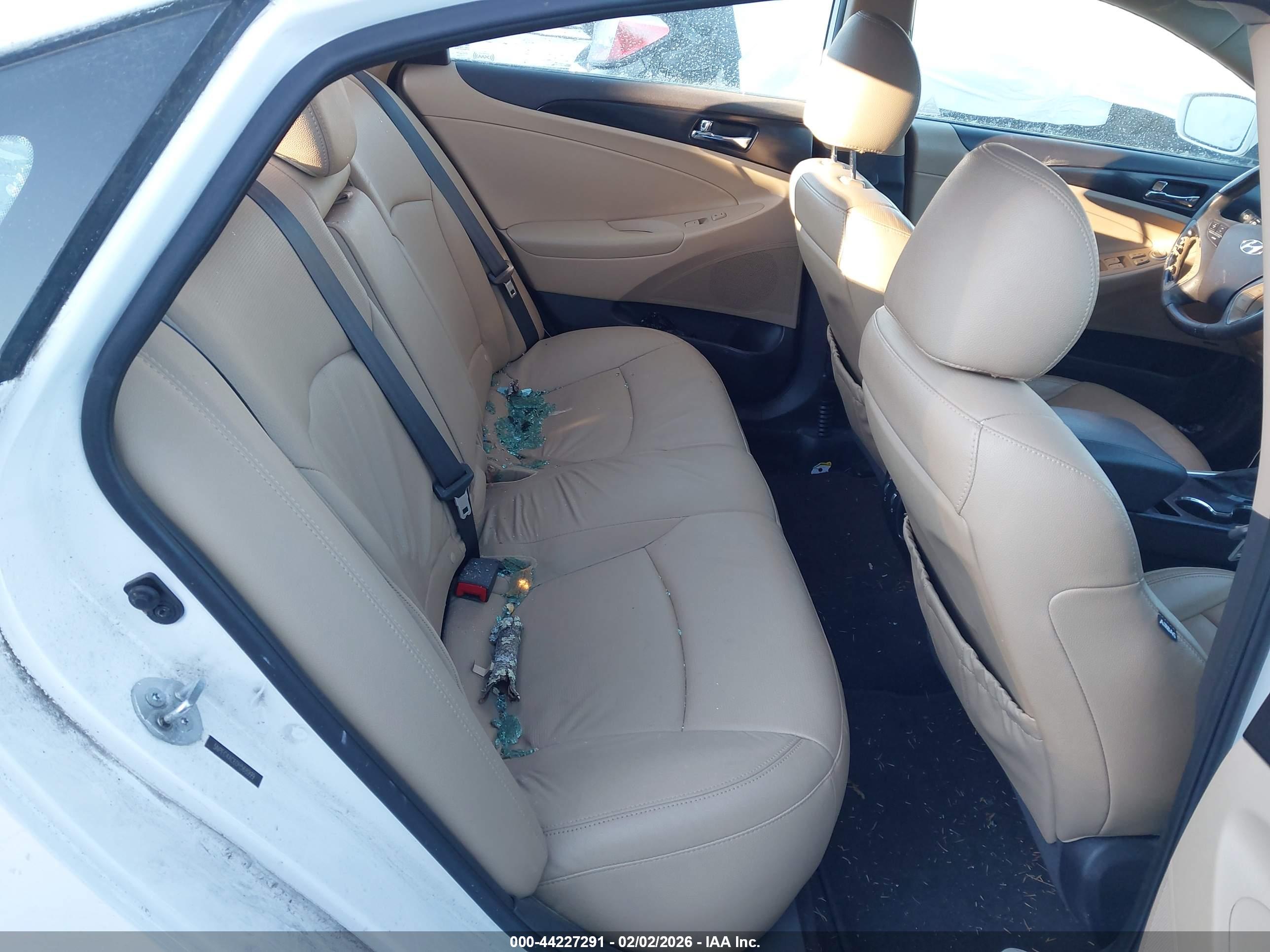 HYUNDAI SONATA image 8