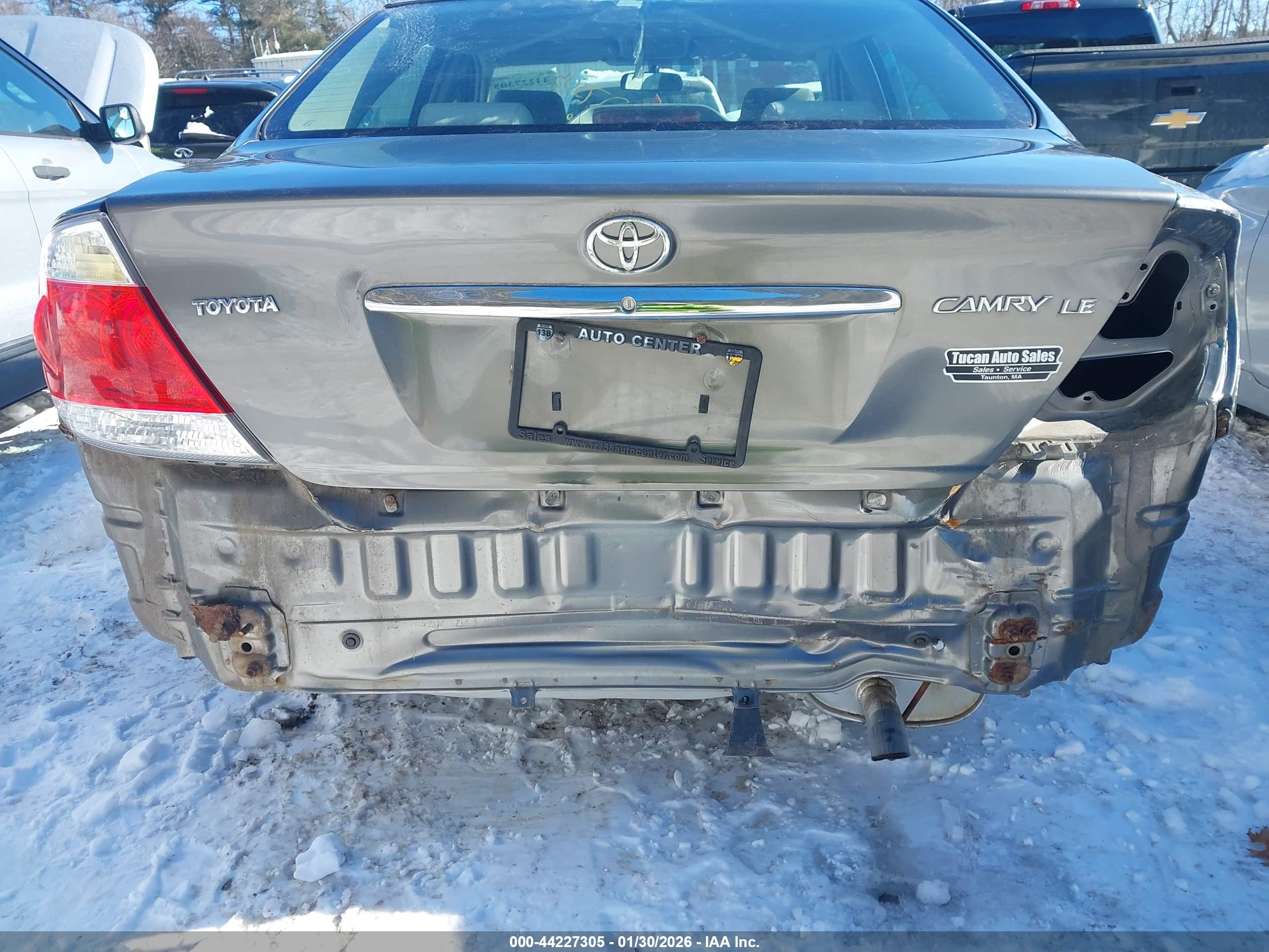 TOYOTA CAMRY image 6
