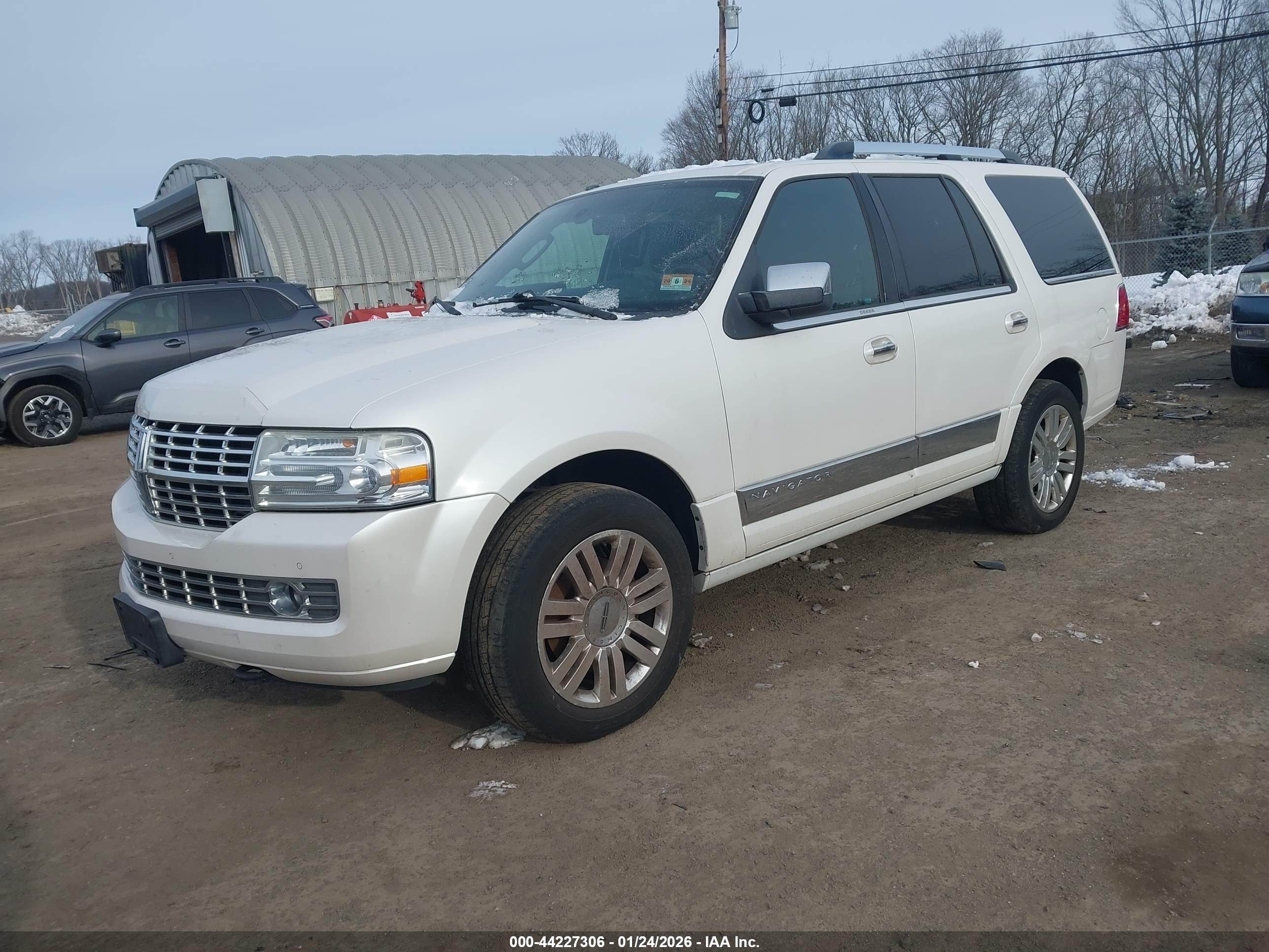 LINCOLN NAVIGATOR image 2