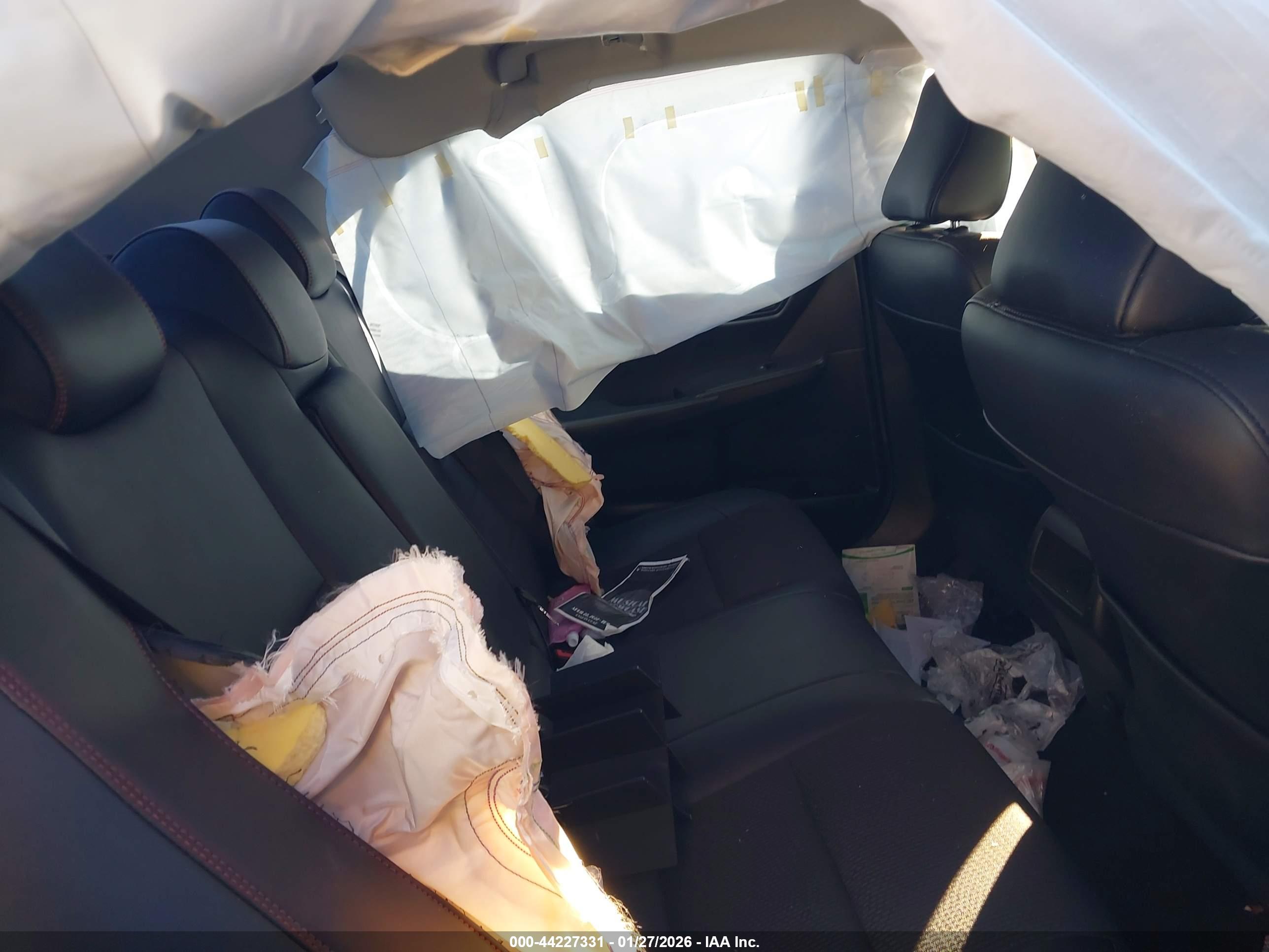 TOYOTA CAMRY image 8