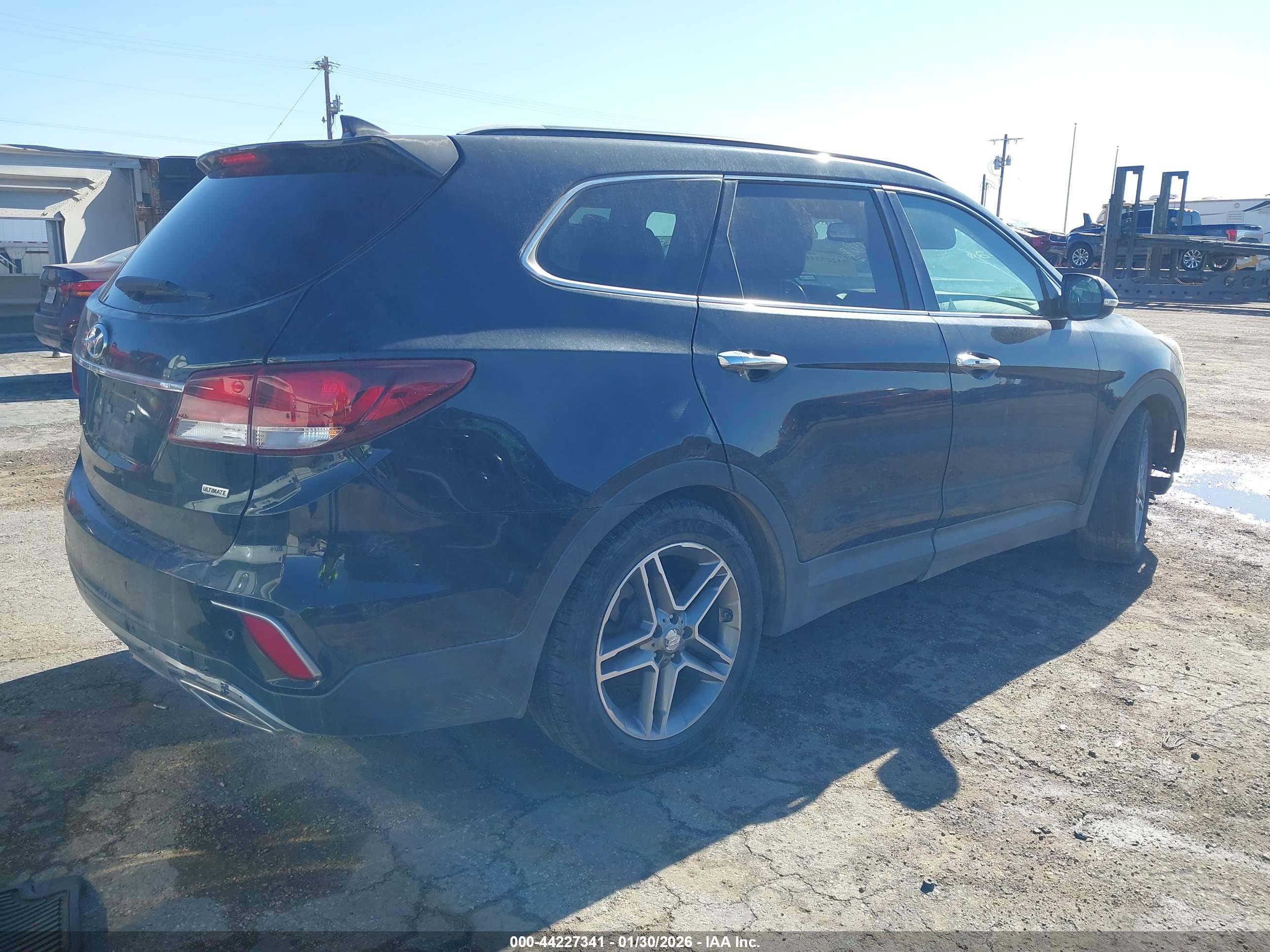 HYUNDAI SANTA image 4