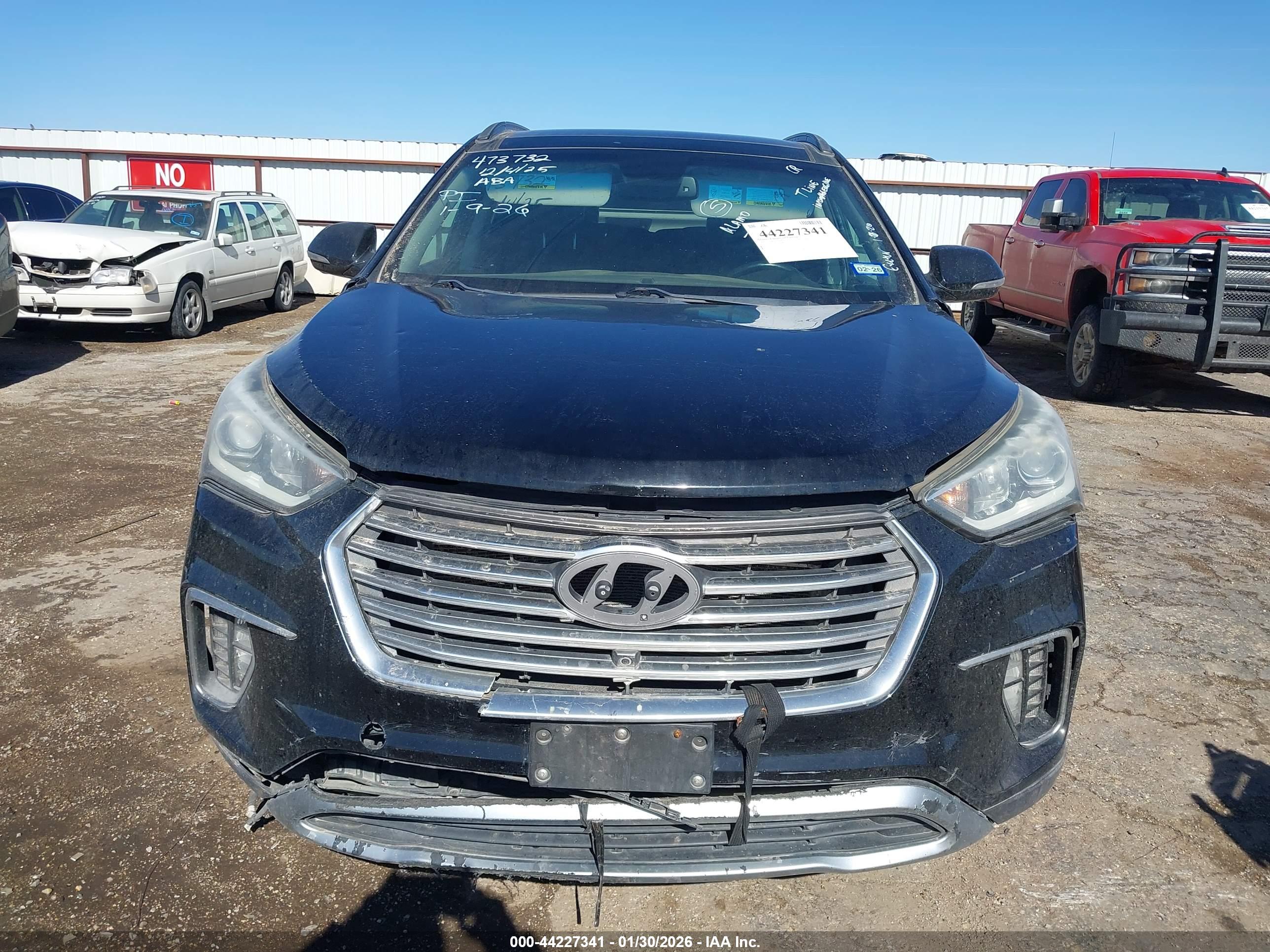 HYUNDAI SANTA image 6