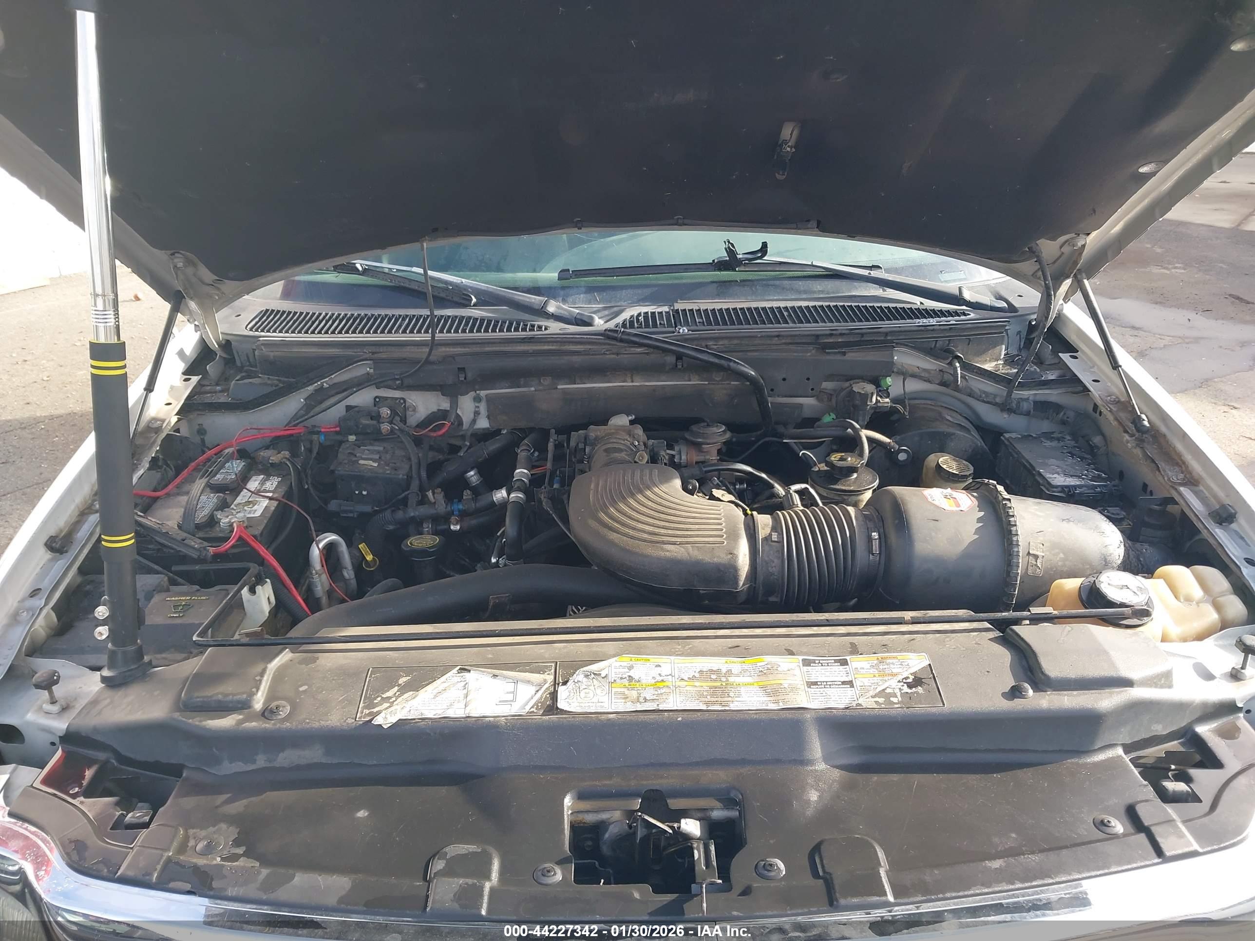 FORD EXPEDITION image 10