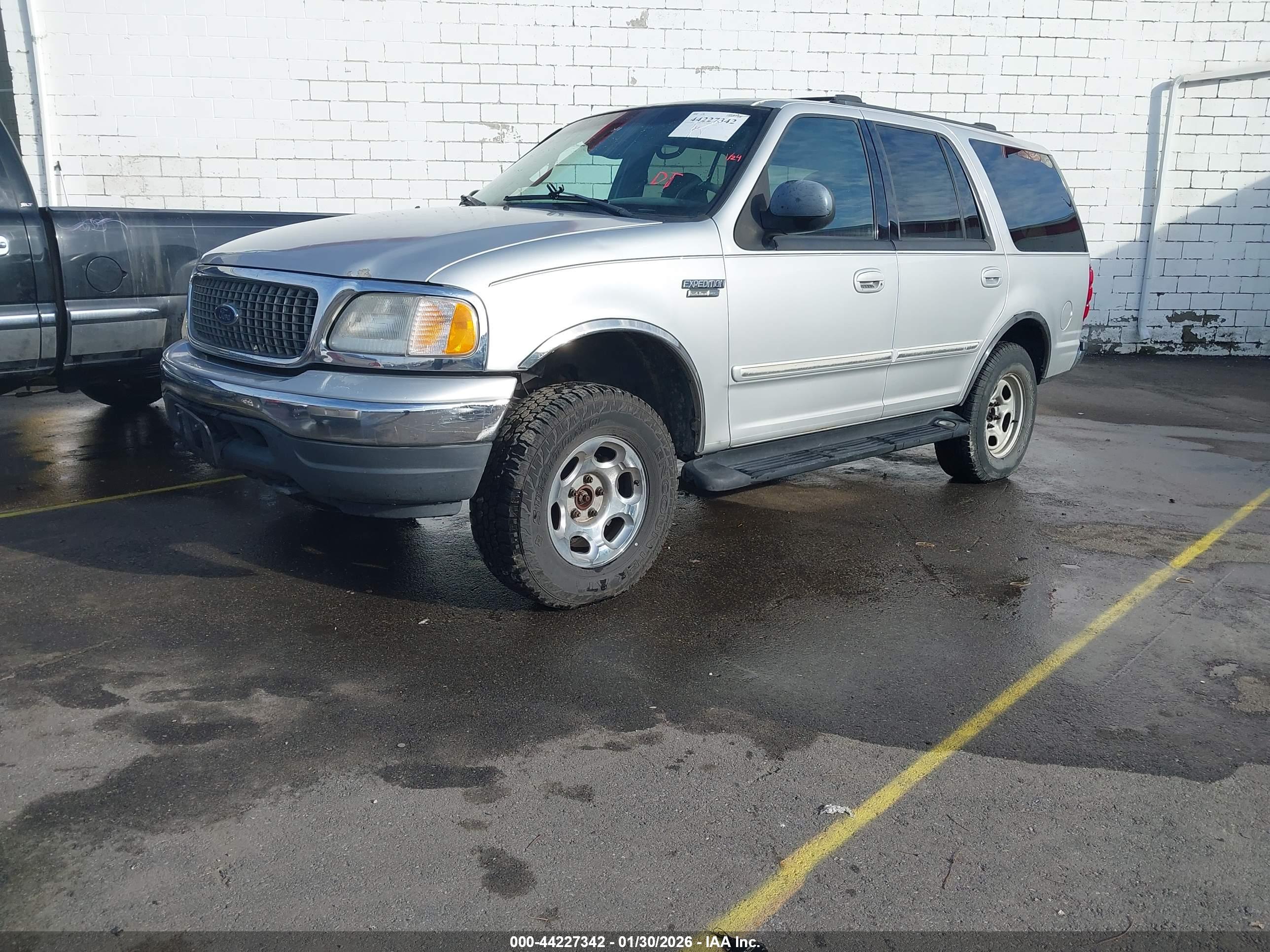 FORD EXPEDITION image 2