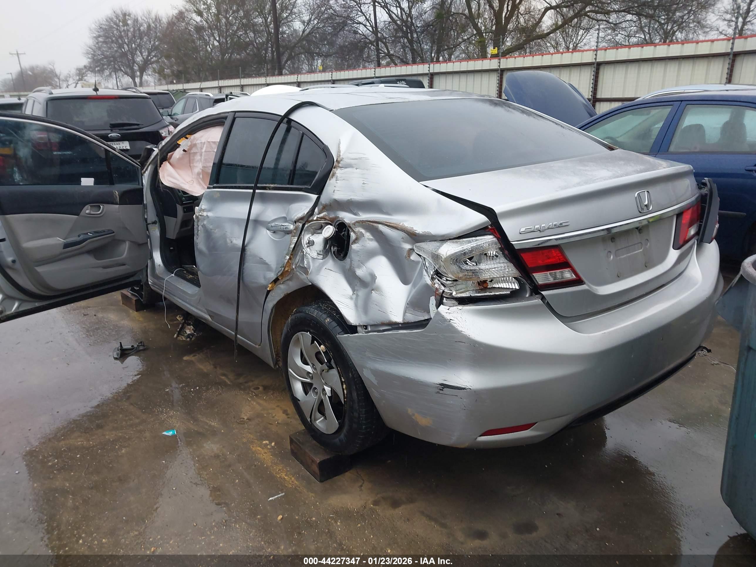 HONDA CIVIC image 3