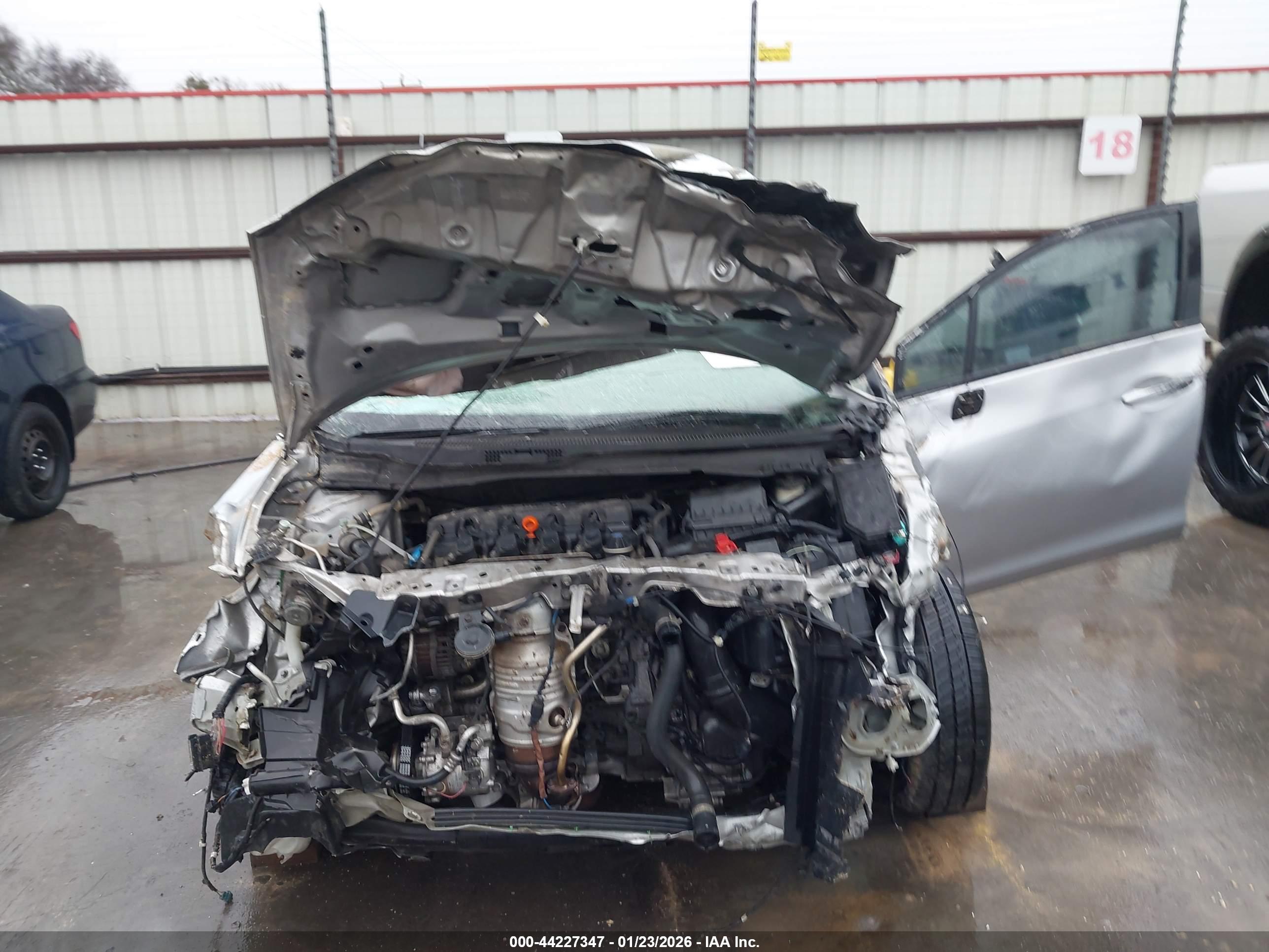 HONDA CIVIC image 6