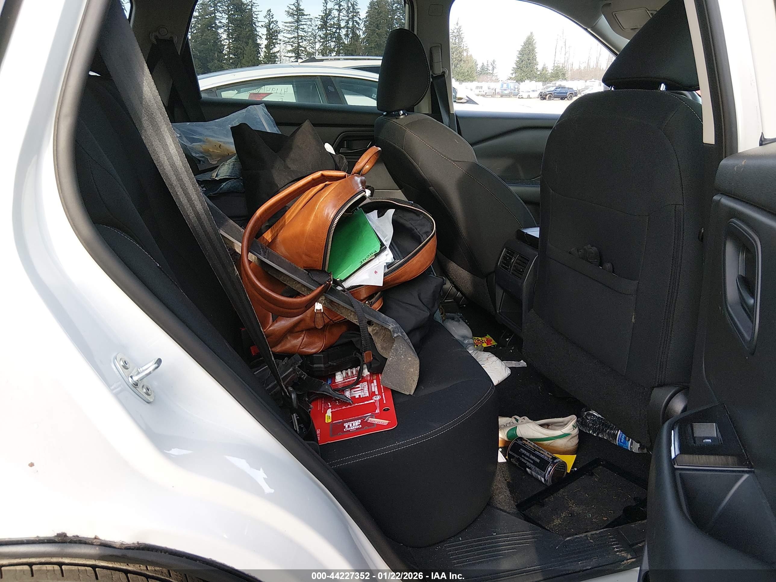 NISSAN ROGUE image 8